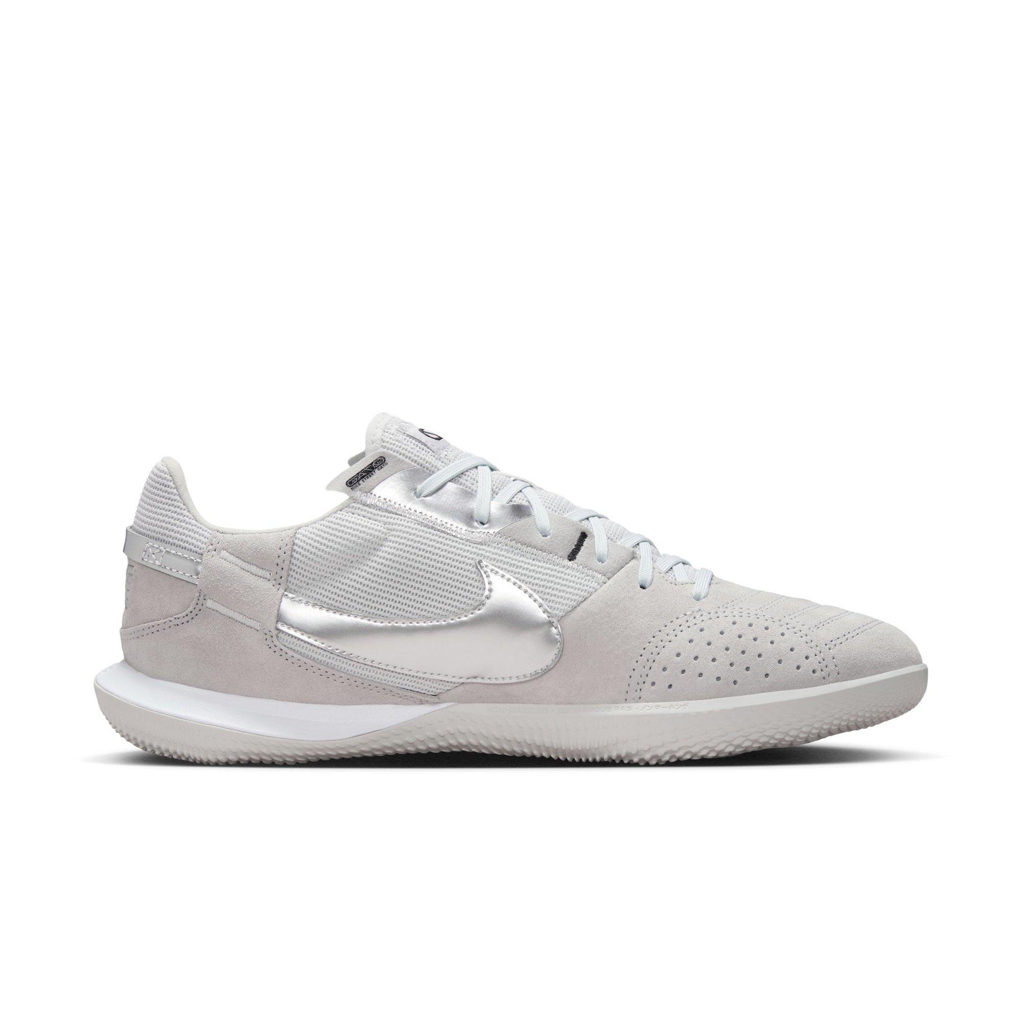 Nike Streetgato Low-Top "Lt Smoke Grey/Metallic Silver" Men's Soccer Shoe - SMOKE Thumbnail View 2