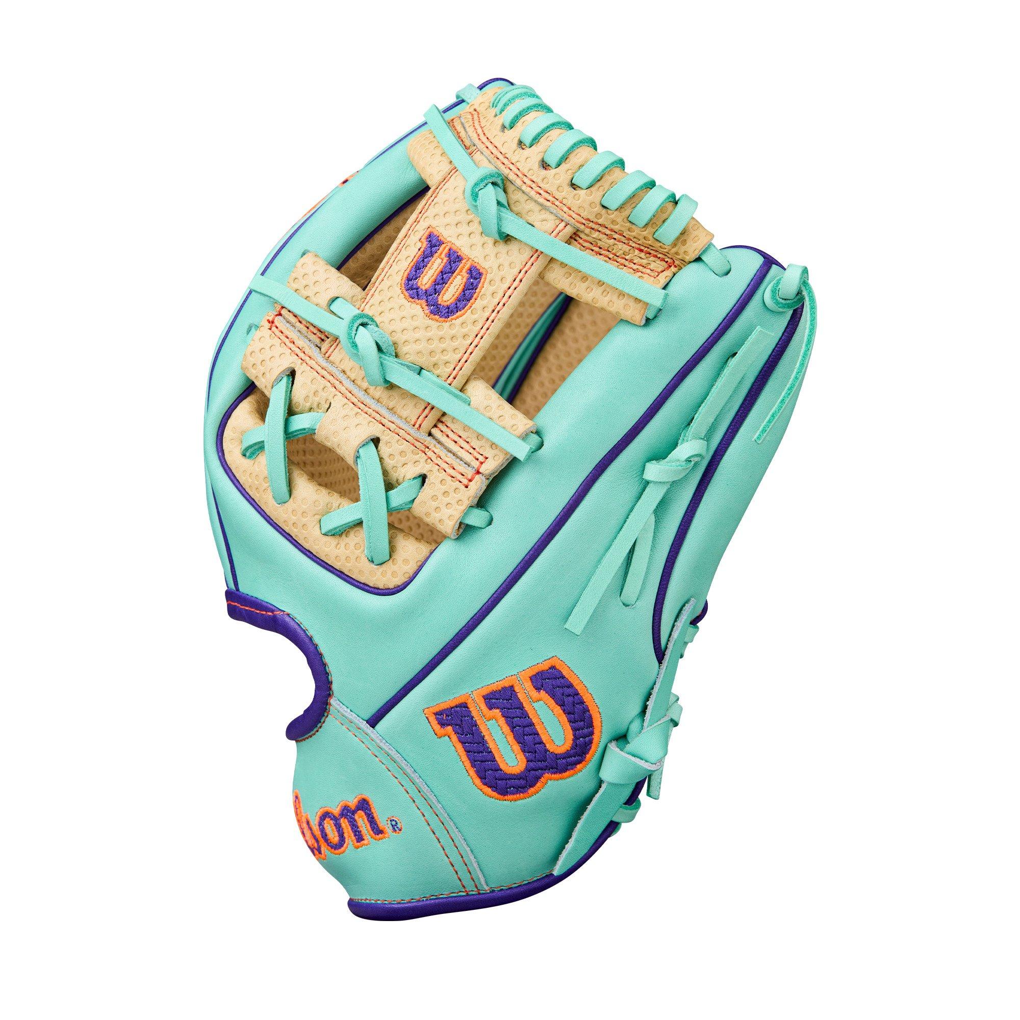 Wilson Winter A2000 SC1786 Spin Control 11.5” 2025 Infield Baseball Glove