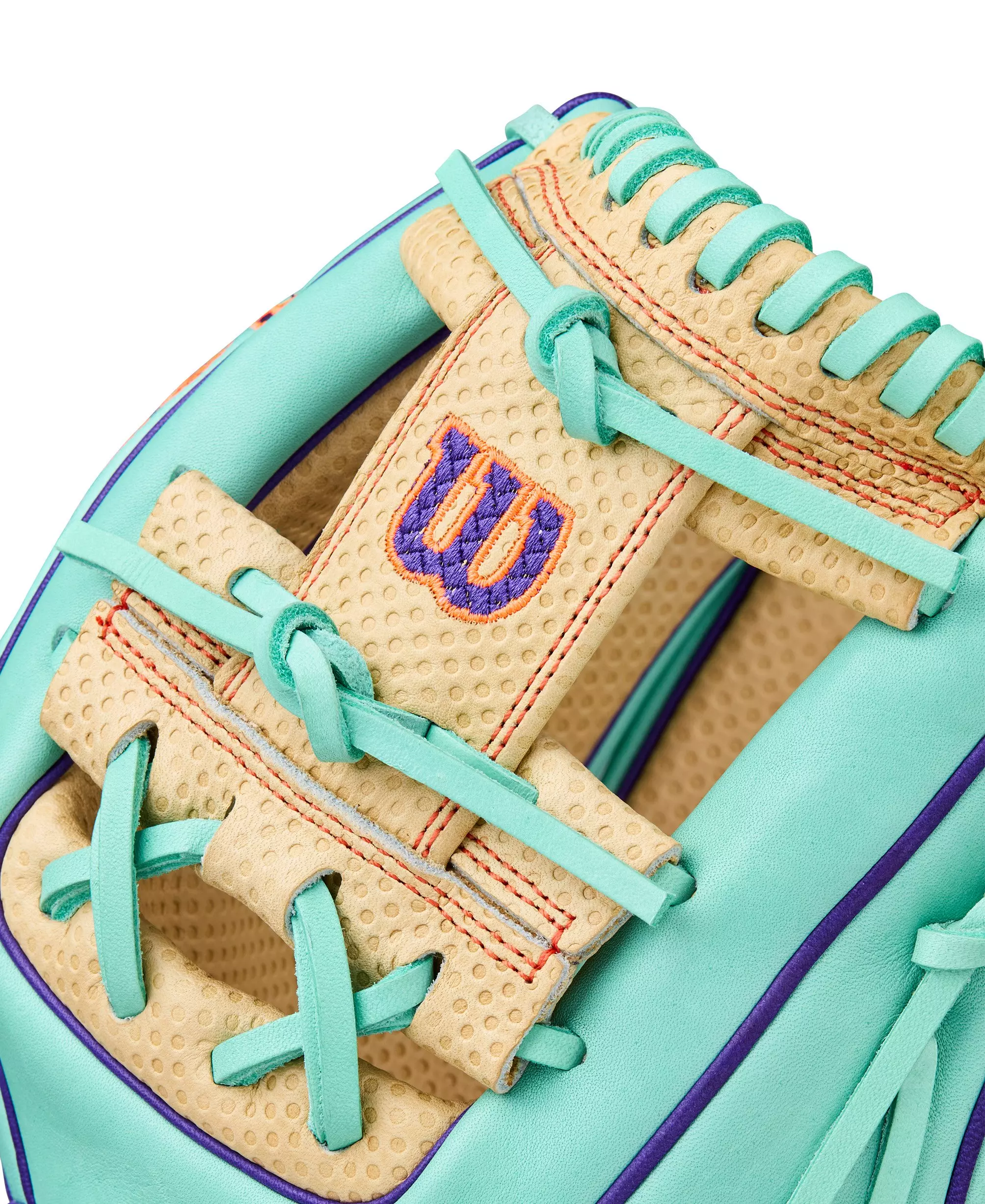 Wilson Winter A2000 SC1786 Spin Control 11.5” Infield Baseball Glove 2025 - SEAFOAM