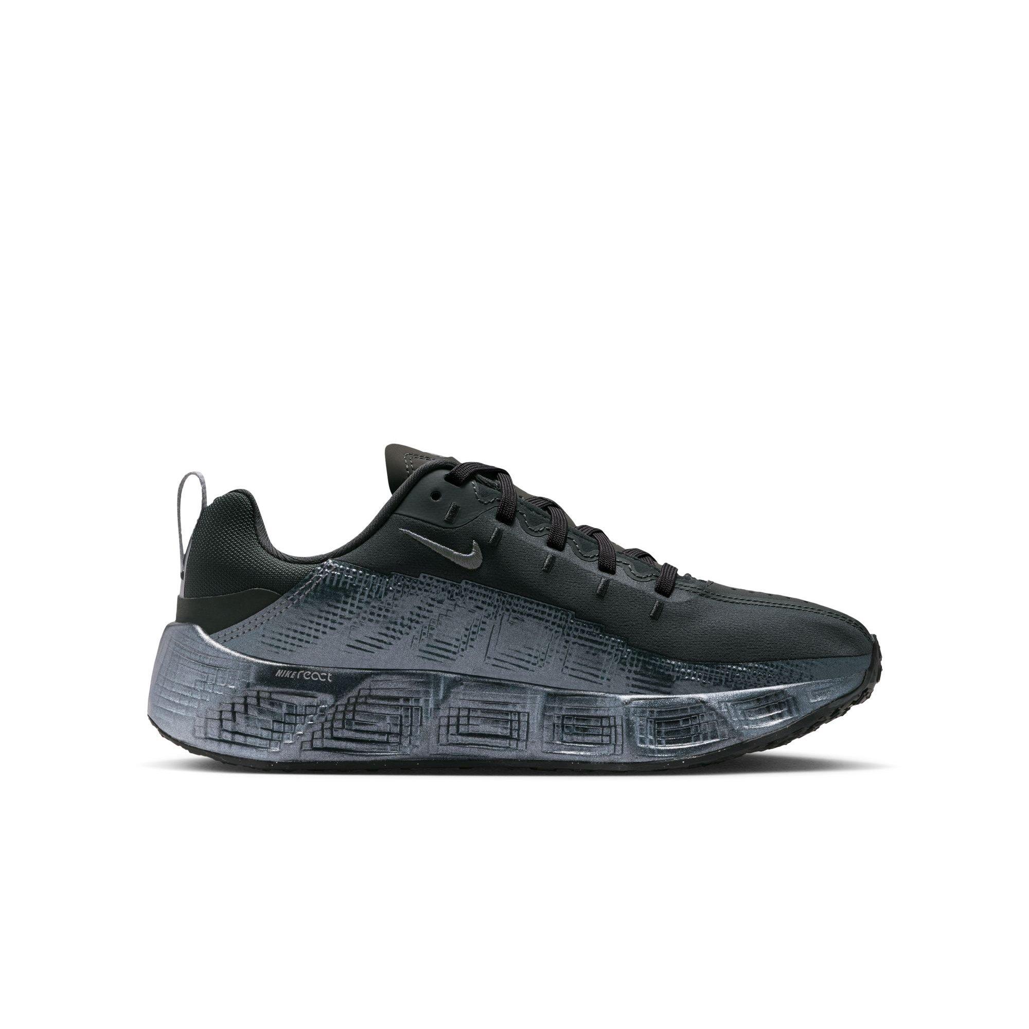 Nike Ava Rover SE Grade School Boys' "Dk Smoke Grey/Light Carbon" Shoe