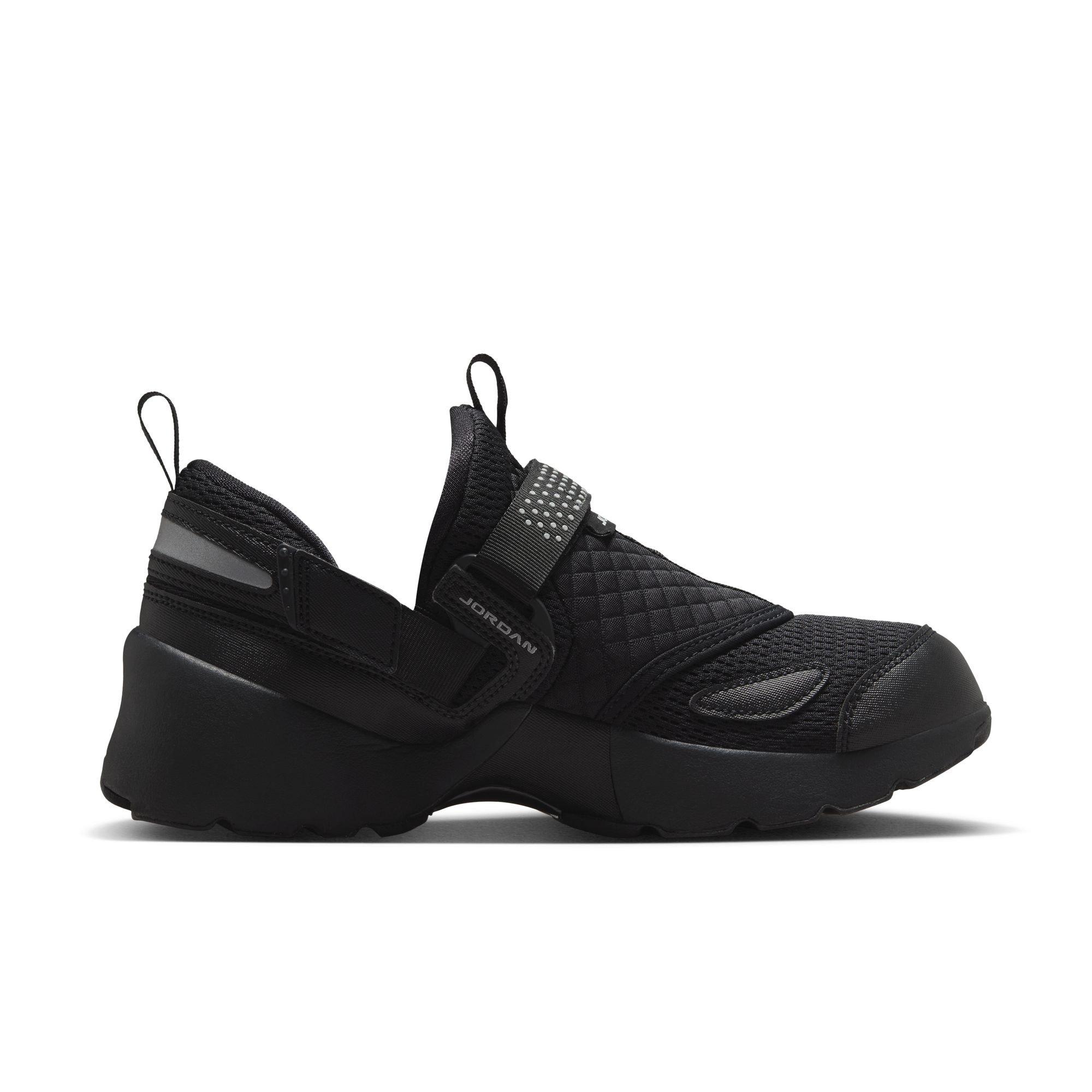Jordan Trunner LX "Black" Women's Shoe - BLACK Thumbnail View 2