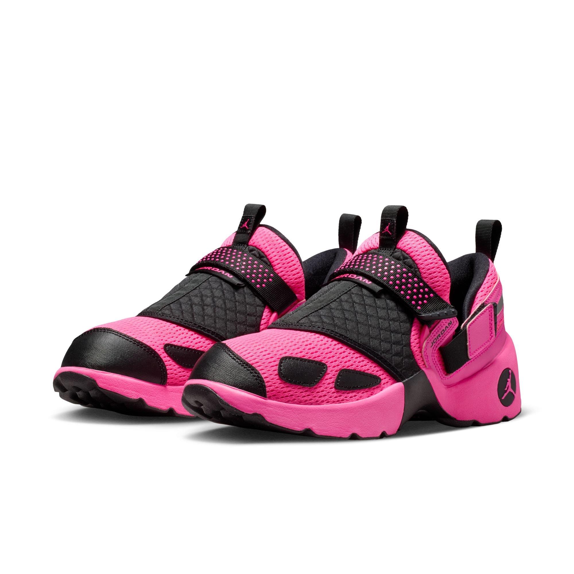 Jordan Trunner LX "Pink Blast/Black/Reflective SLVR" Women's Shoe - PINK/BLACK Thumbnail View 5