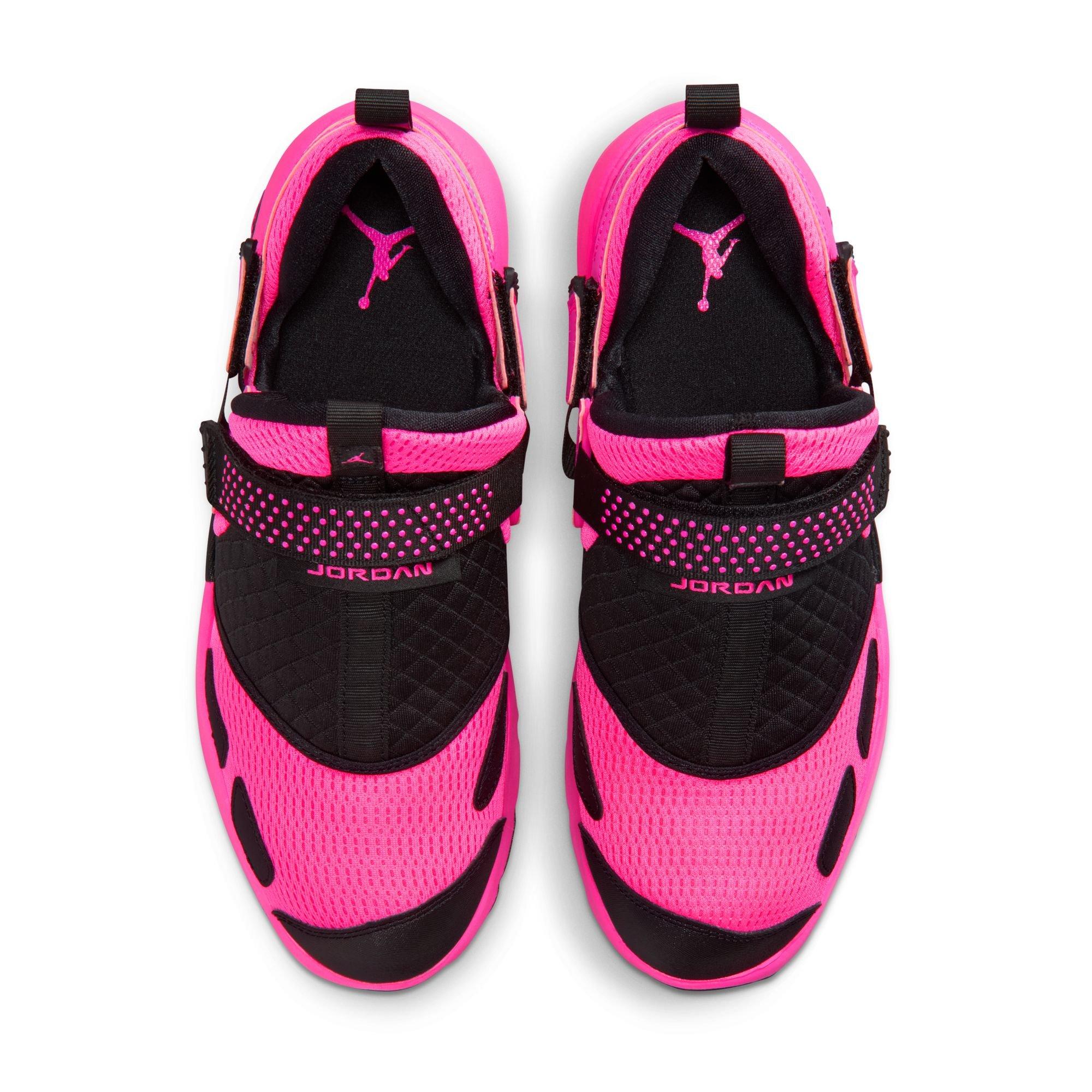 Jordan Trunner LX "Pink Blast/Black/Reflective SLVR" Women's Shoe - PINK/BLACK Thumbnail View 6