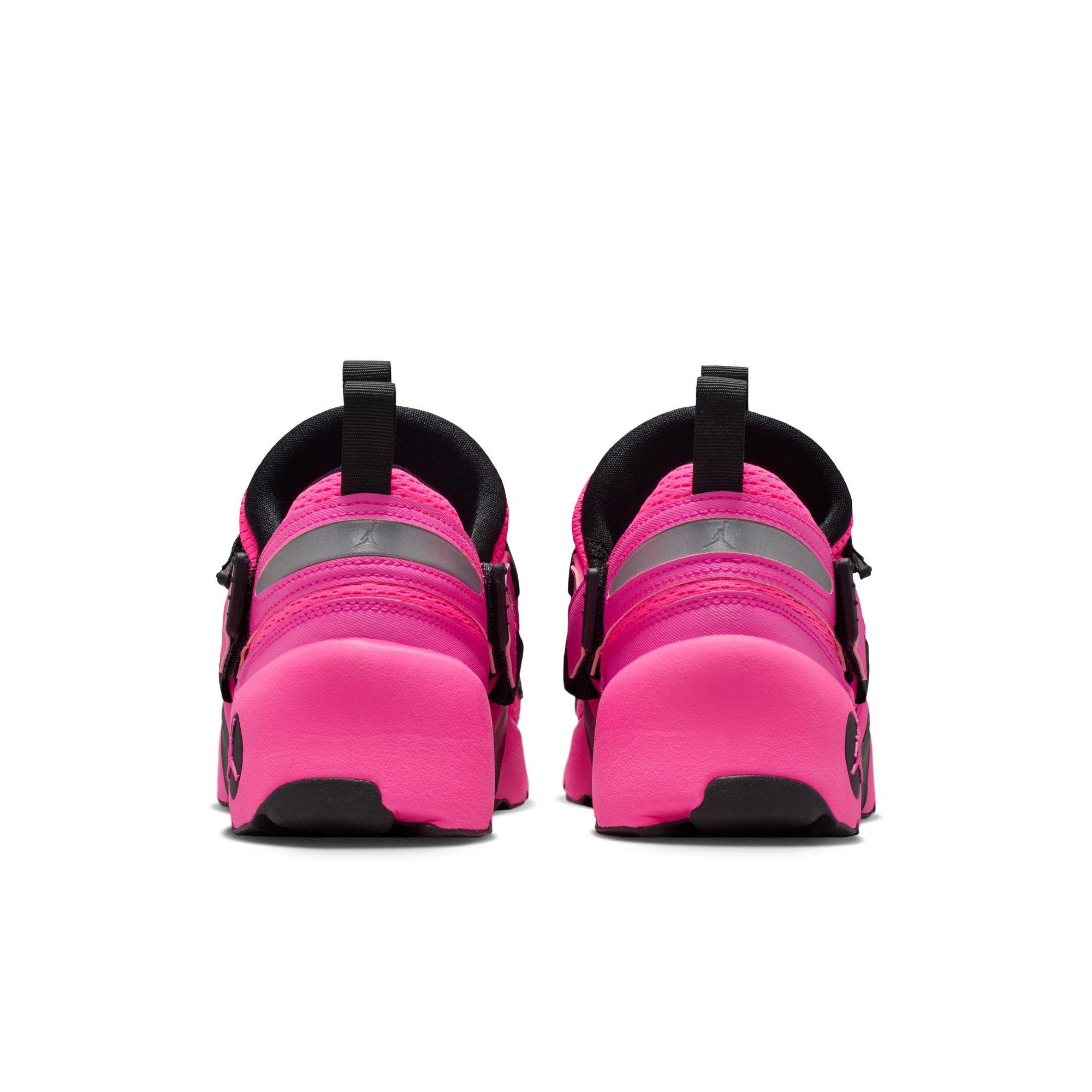 Jordan Trunner LX "Pink Blast/Black/Reflective SLVR" Women's Shoe - PINK/BLACK Thumbnail View 7