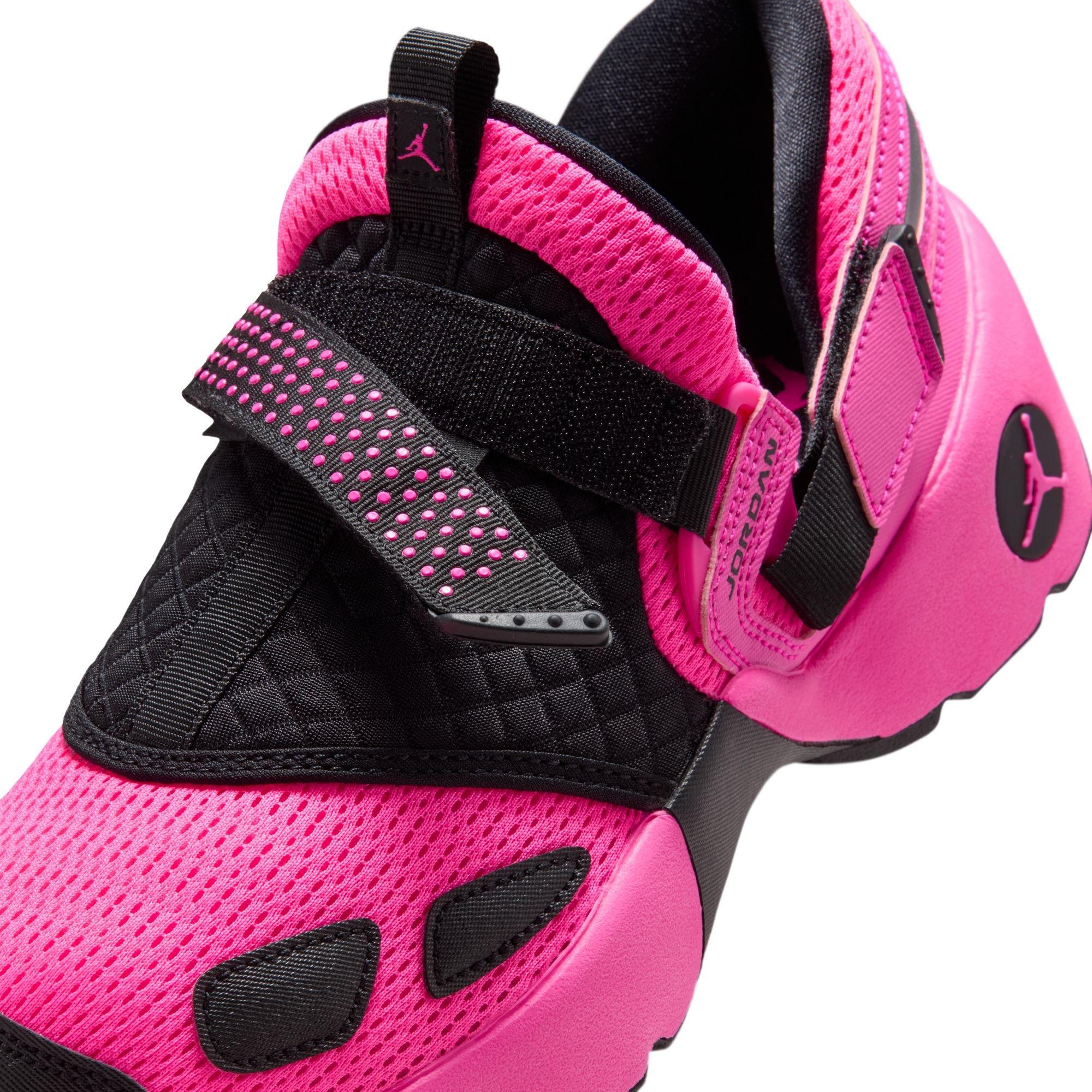 Jordan Trunner LX "Pink Blast/Black/Reflective SLVR" Women's Shoe - PINK/BLACK Thumbnail View 10