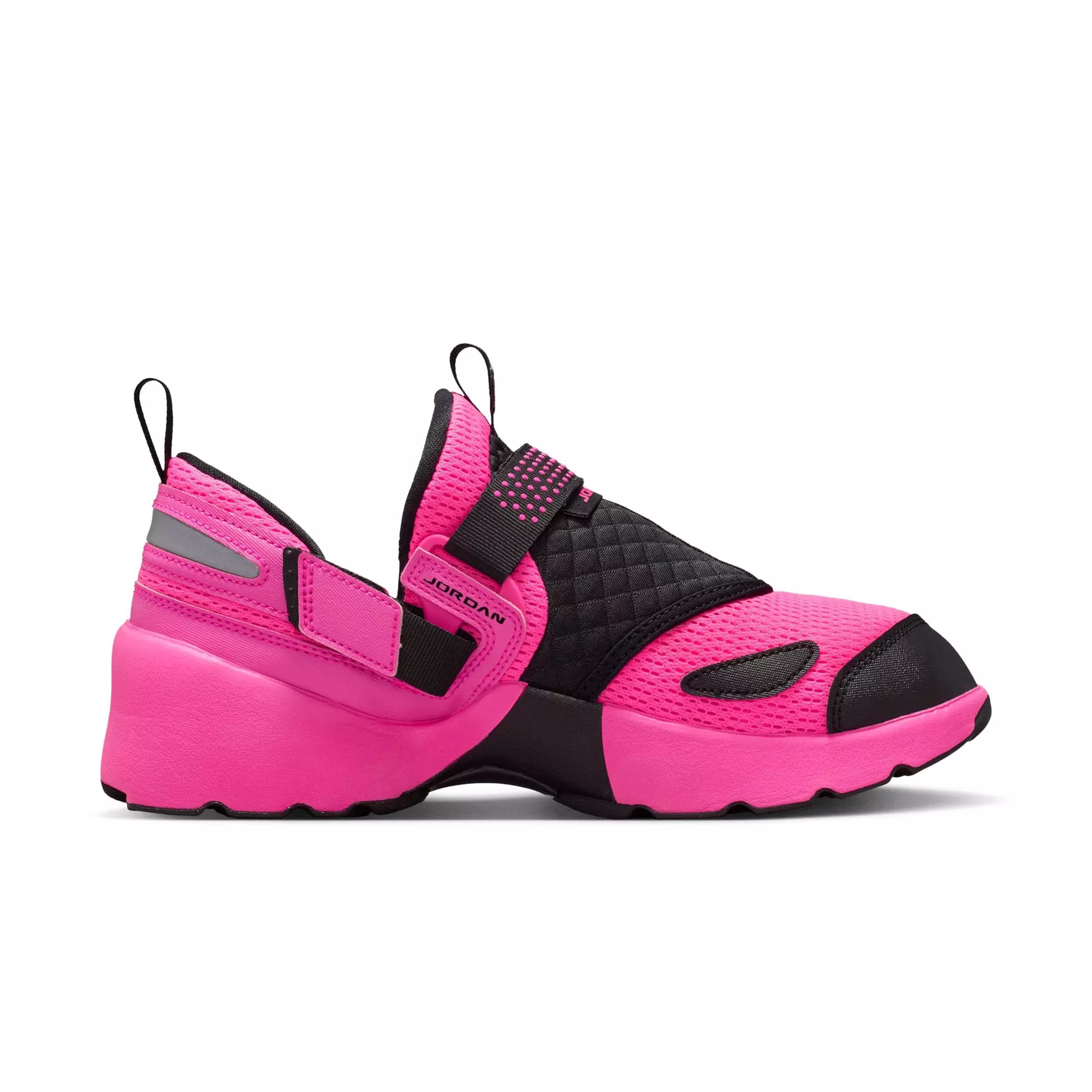 Jordan Trunner LX "Pink Blast/Black/Reflective SLVR" Women's Shoe - PINK/BLACK
