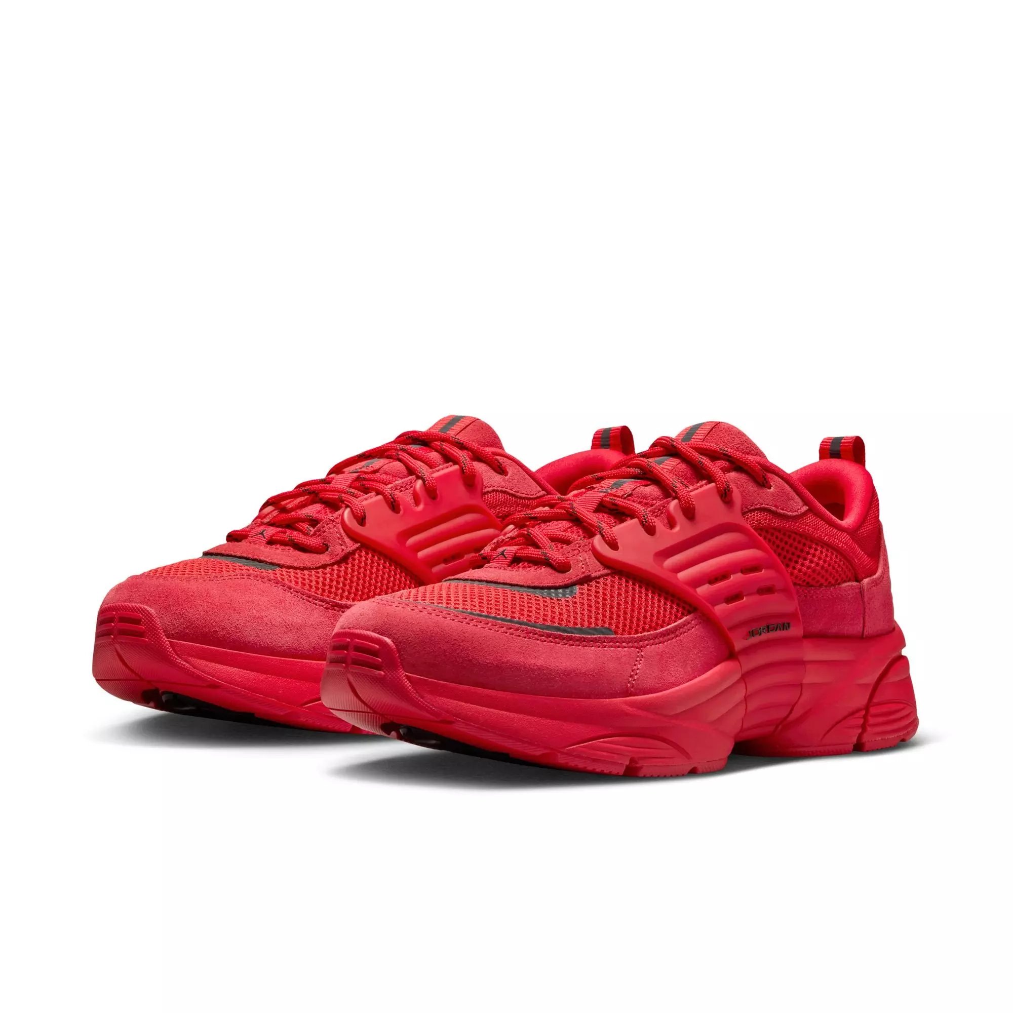 Jordan Trunner "University Red" Men's Shoe - UNIVERSITY RED/BLACK