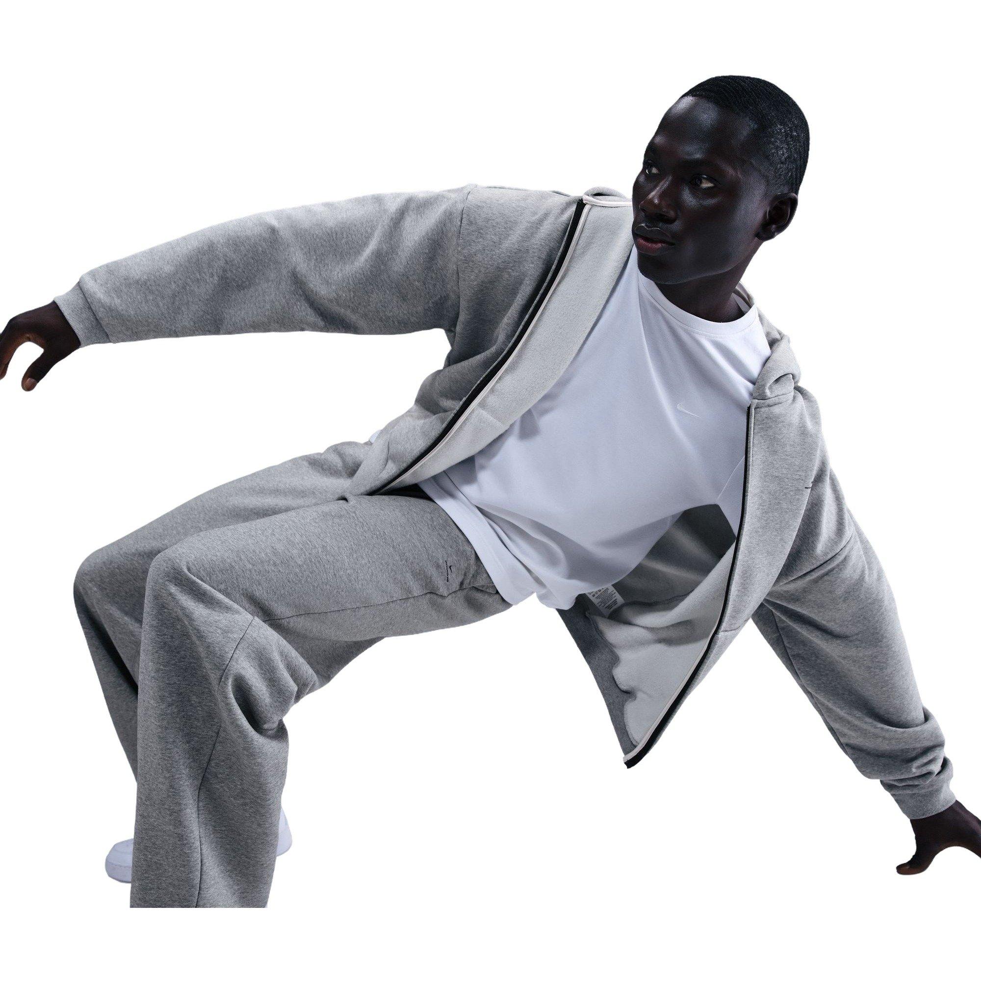 Nike Men's Standard Issue Therma-FIT Brushed Open-Hem Basketball Pants - GREY Thumbnail View 5