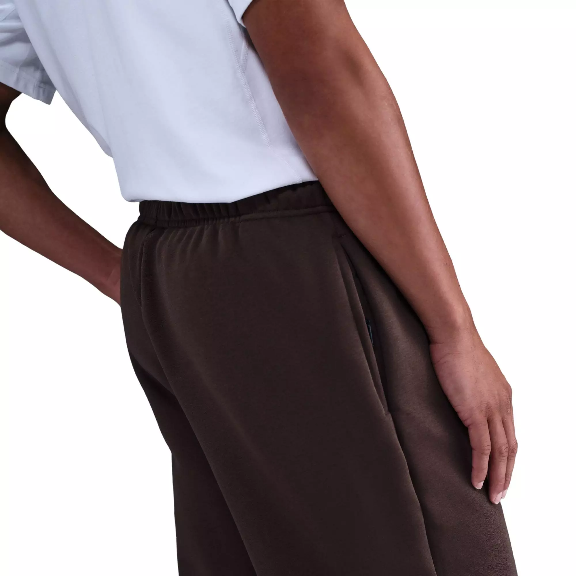 Nike Men's Standard Issue Brushed Open Hem Pants - Baroque Brown - BROWN