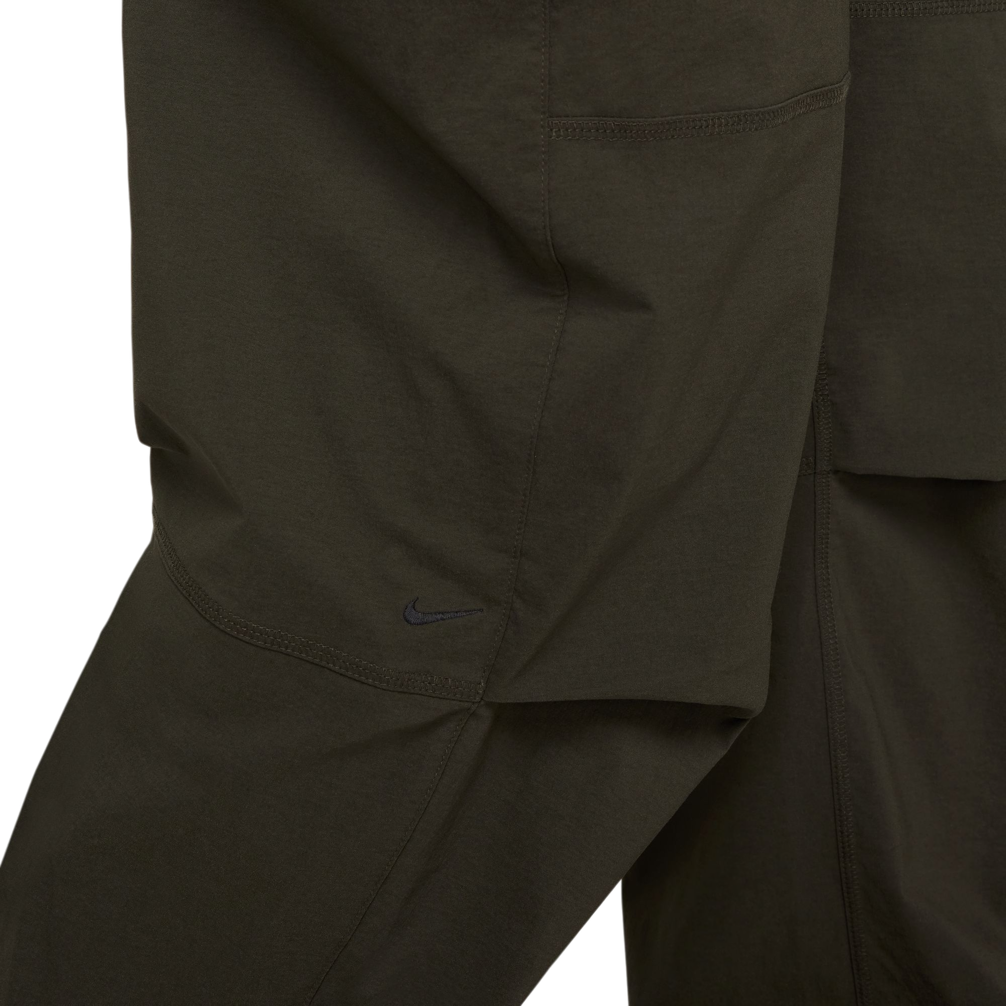 Nike Men's Tech Woven Oversized Pants - Green - GREEN Thumbnail View 8