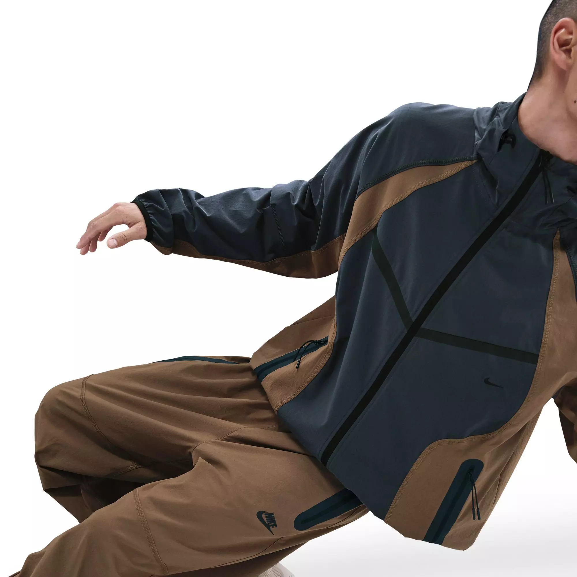 Nike Men's Tech Woven Oversized Pants - Brown/Black - BROWN/BLACK