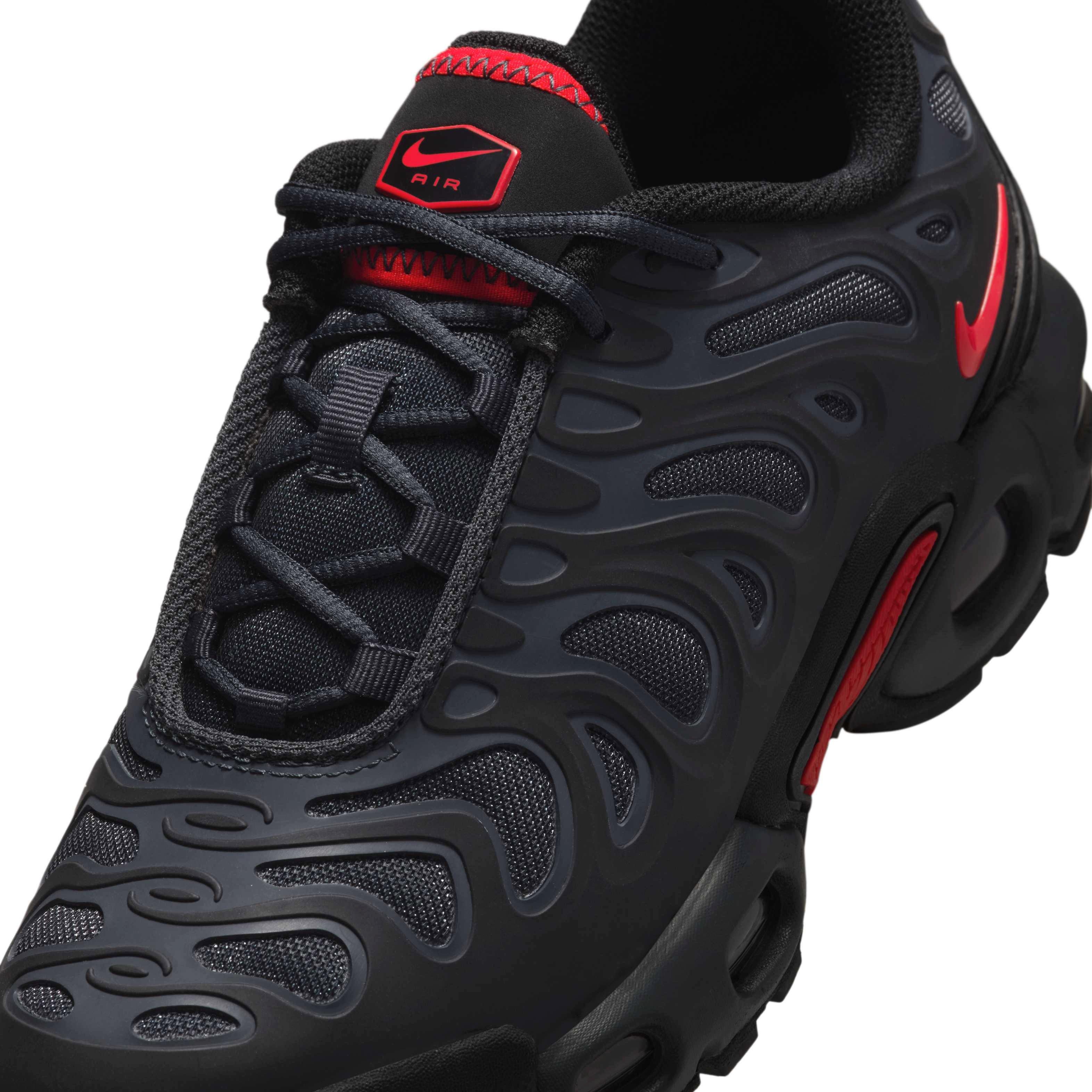 Nike Air Max Plus Drift Grade School Boys' "Black/Dark Smoke Grey/University Red" Shoe