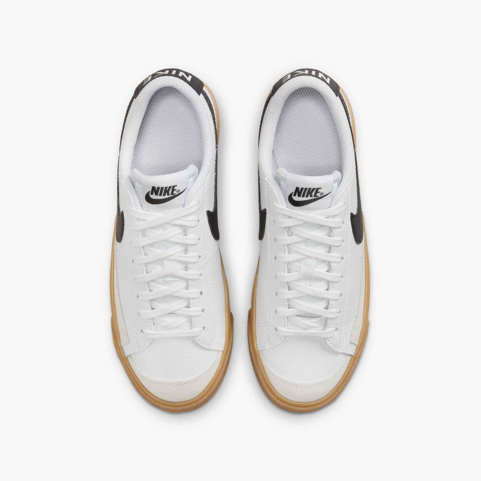 Nike Blazer Low '77 "White/Gum Light Brown/Anthracite" Grade School Boys' Shoe - WHITE/BROWN/GREY Thumbnail View 3