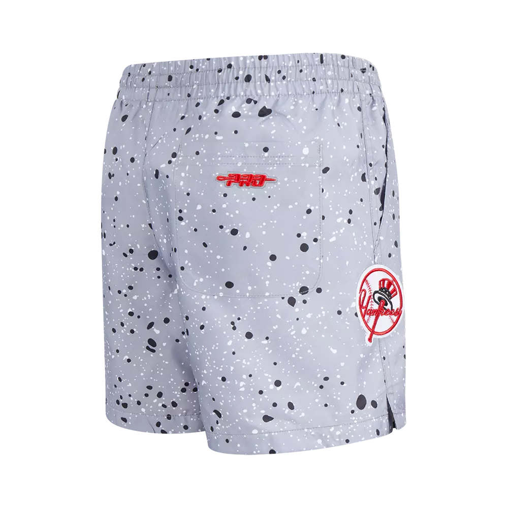 Pro Standard Youth New York Yankees Cement Shorts-White/Grey - WHITE/GREY