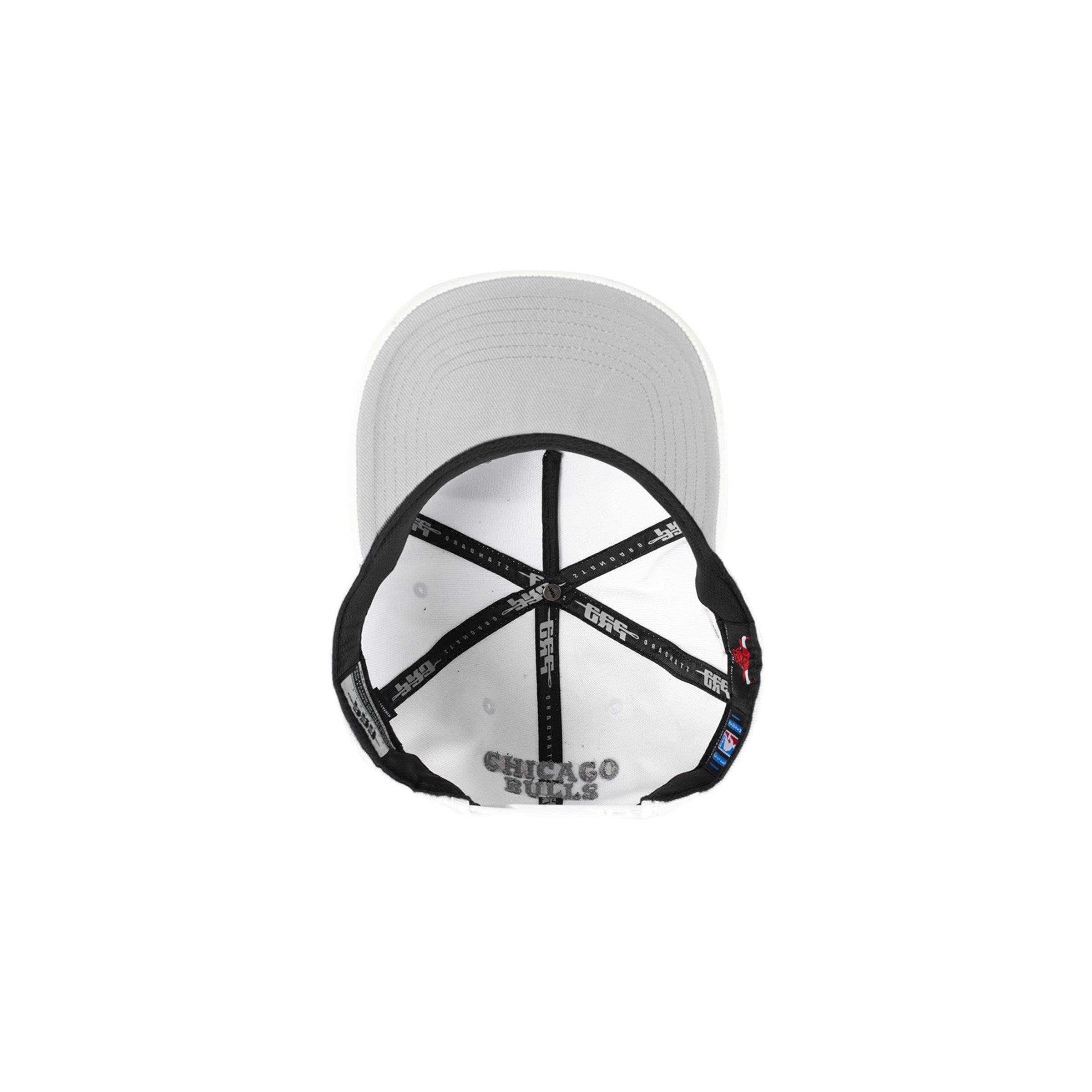 Pro Standard Chicago Bulls Pure Money White Snapback Hat