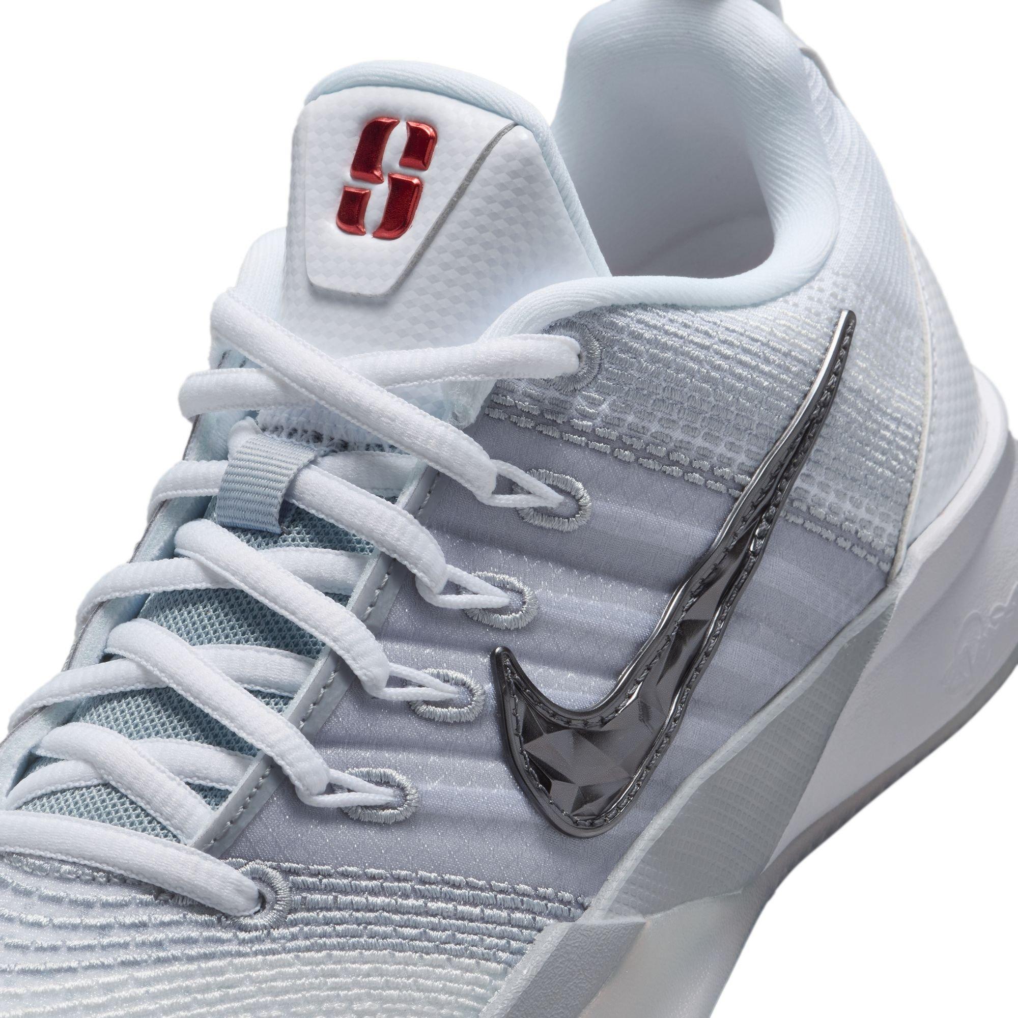 Nike Sabrina Grade School Kids' "Me vs. Me" Basketball Shoe