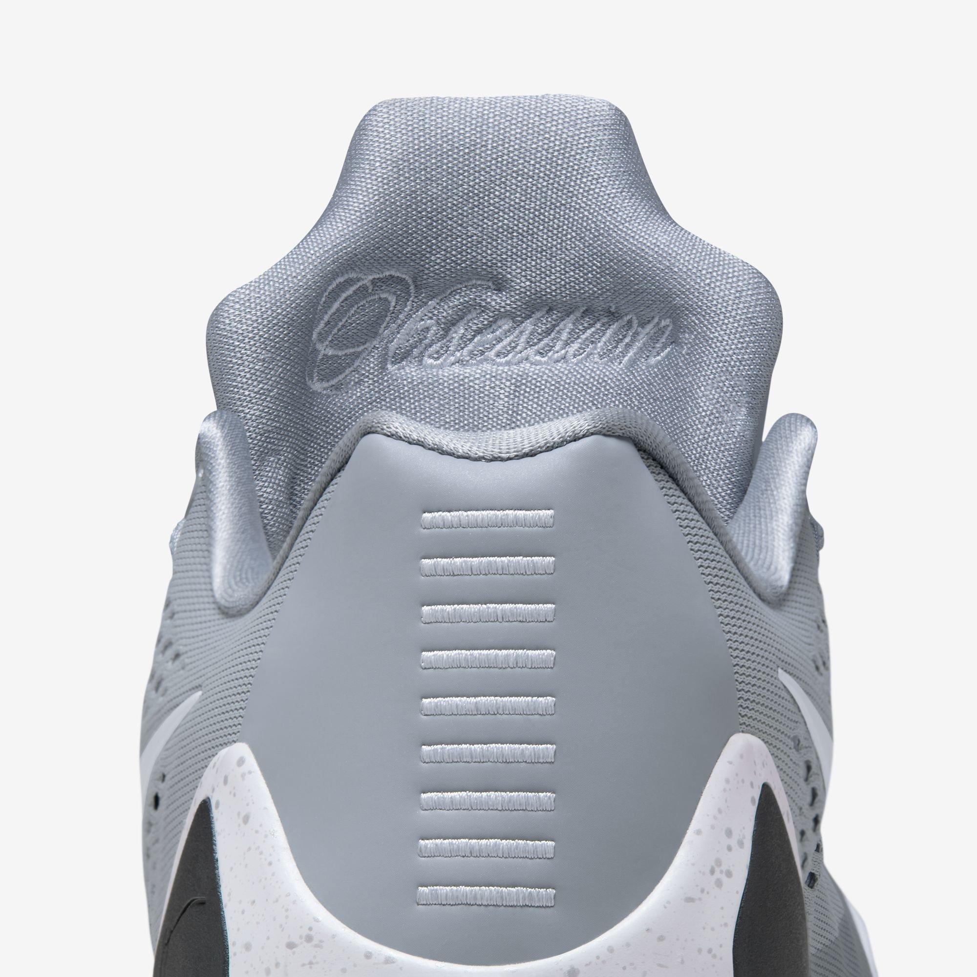 Grey Elite Low-Top Basketball Sneakers Kobe 9 | Hibbett