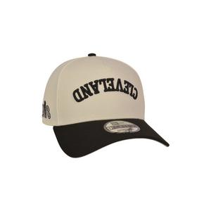 New Era Cleveland Cavaliers 9FORTY Upside Down Snapback Hat-Off White/Black