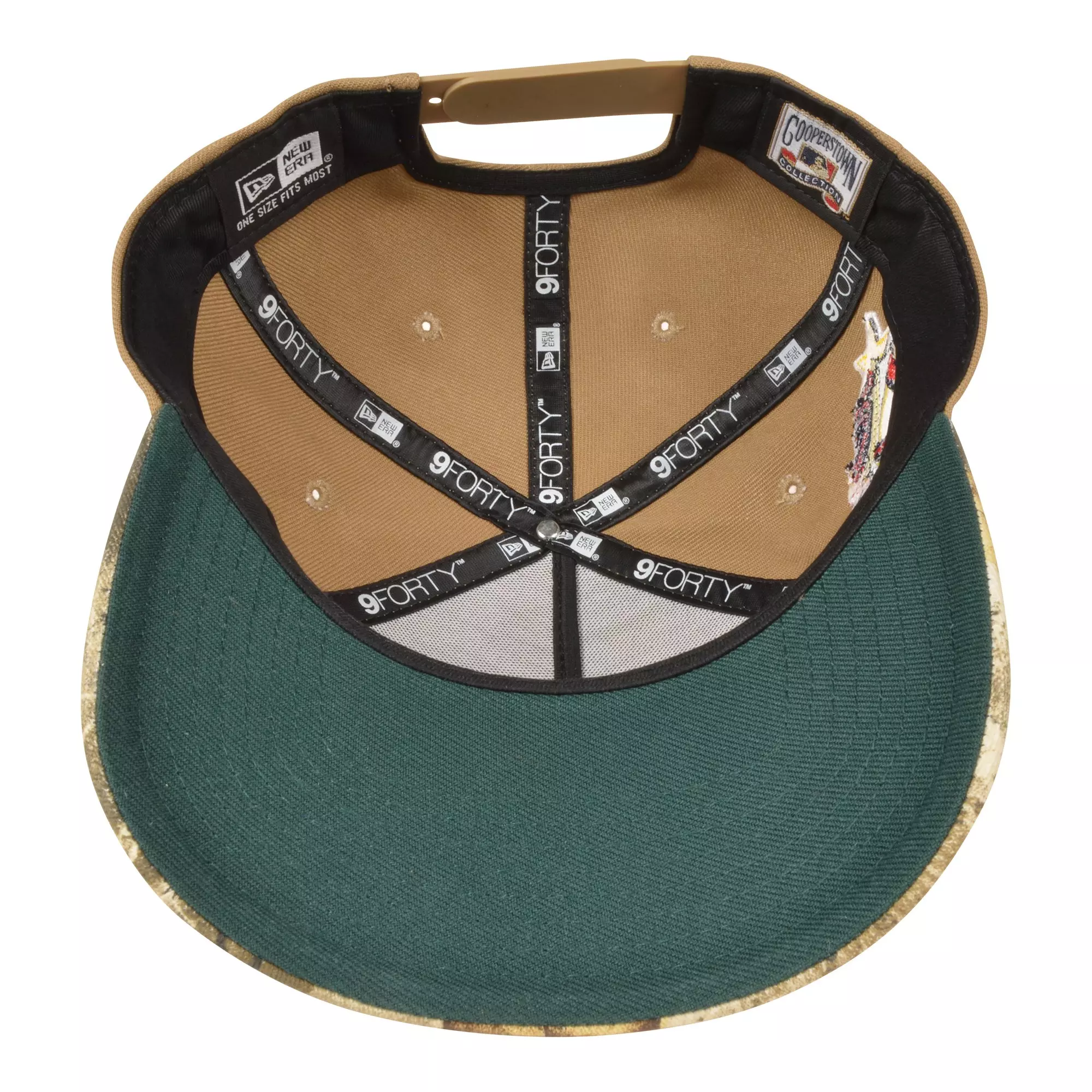 New Era Atlanta Braves 9FORTY A-Frame Snapback Hat-Khaki/Realtree - TAN