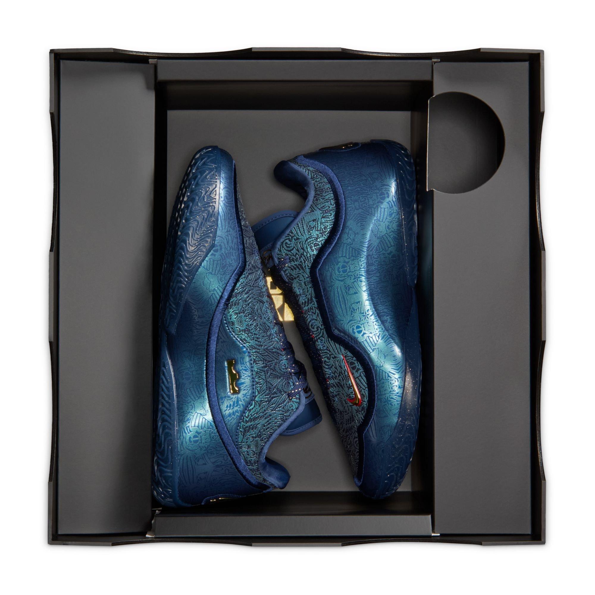 Nike LeBron XXIII "Out For Redemption" Men's Basketball Shoe - MIDNIGHT NAVY/METALLIC GOLD Thumbnail View 11