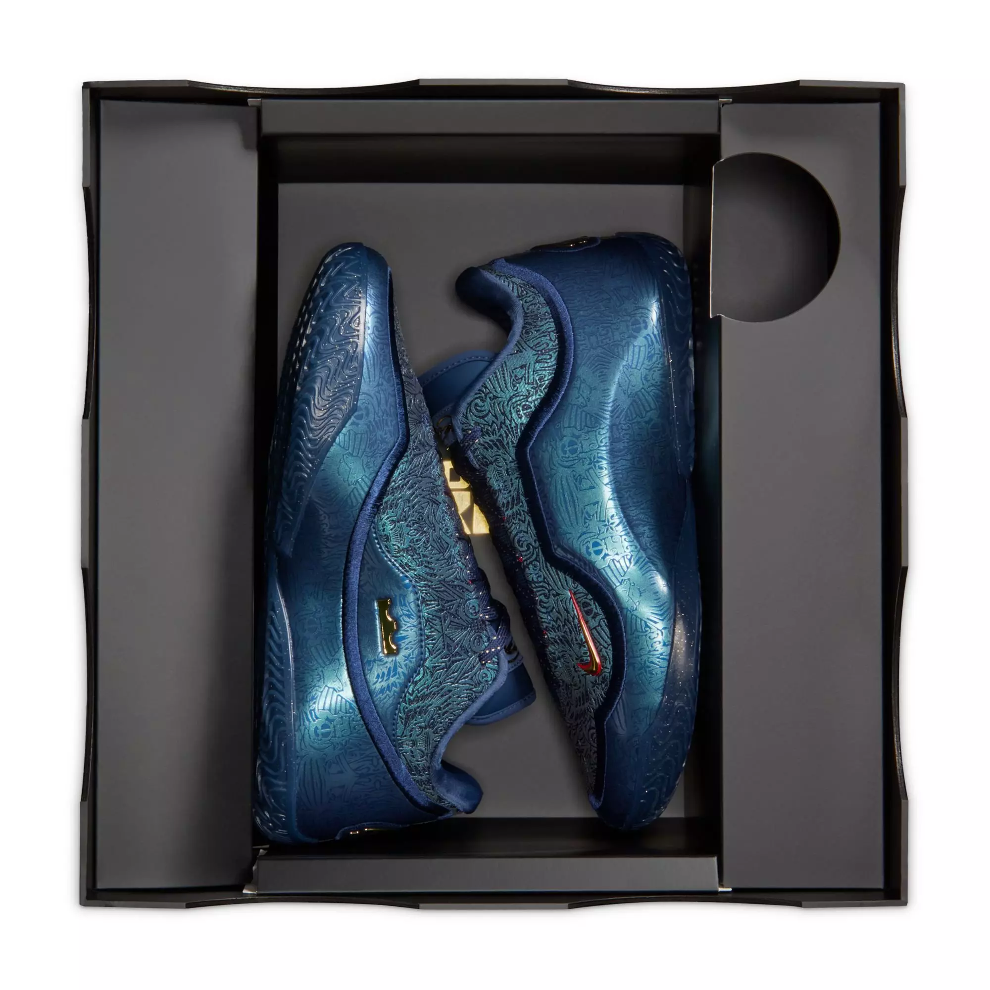 Nike LeBron XXIII "Out For Redemption" Men's Basketball Shoe - MIDNIGHT NAVY/METALLIC GOLD