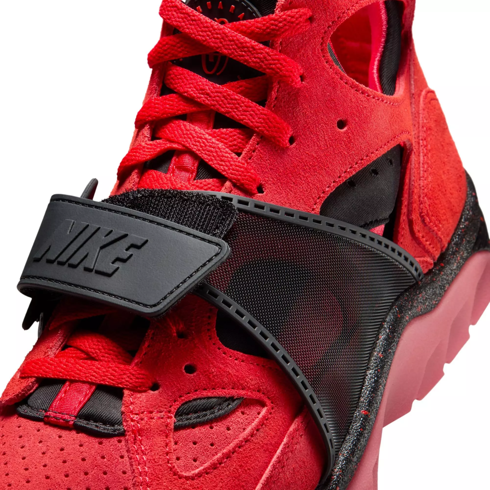Nike Air Trainer Huarache "Challenge Red" Men's Shoe - CHALLENGE RED/BLACK