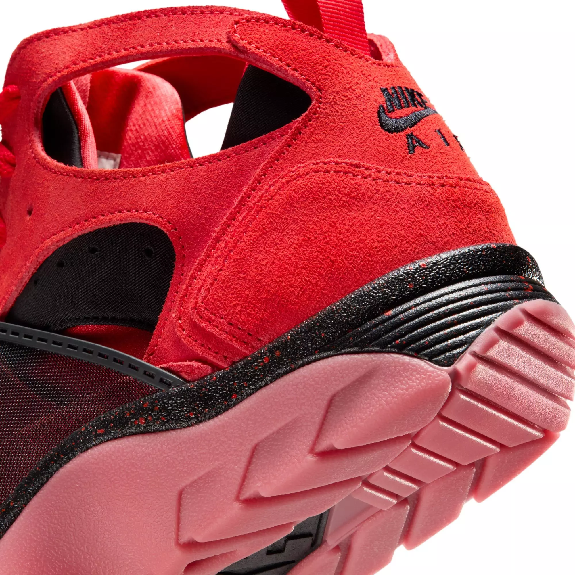 Nike Air Trainer Huarache "Challenge Red" Men's Shoe - CHALLENGE RED/BLACK