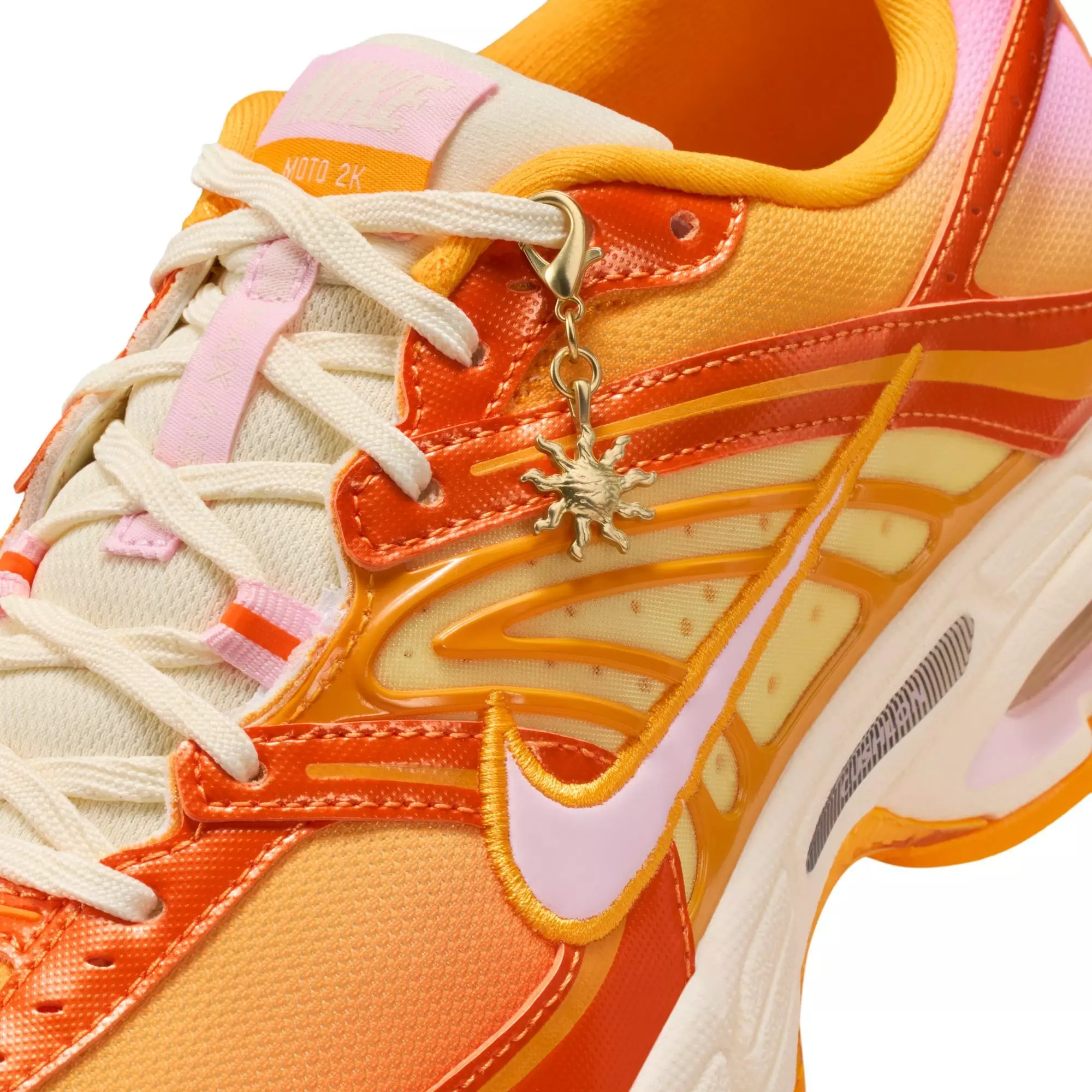 Nike Air Max Moto 2K "Orange Horizon" Women's Shoe - ORANGE HORIZON/PINK FOAM/UNIVERSITY GOLD