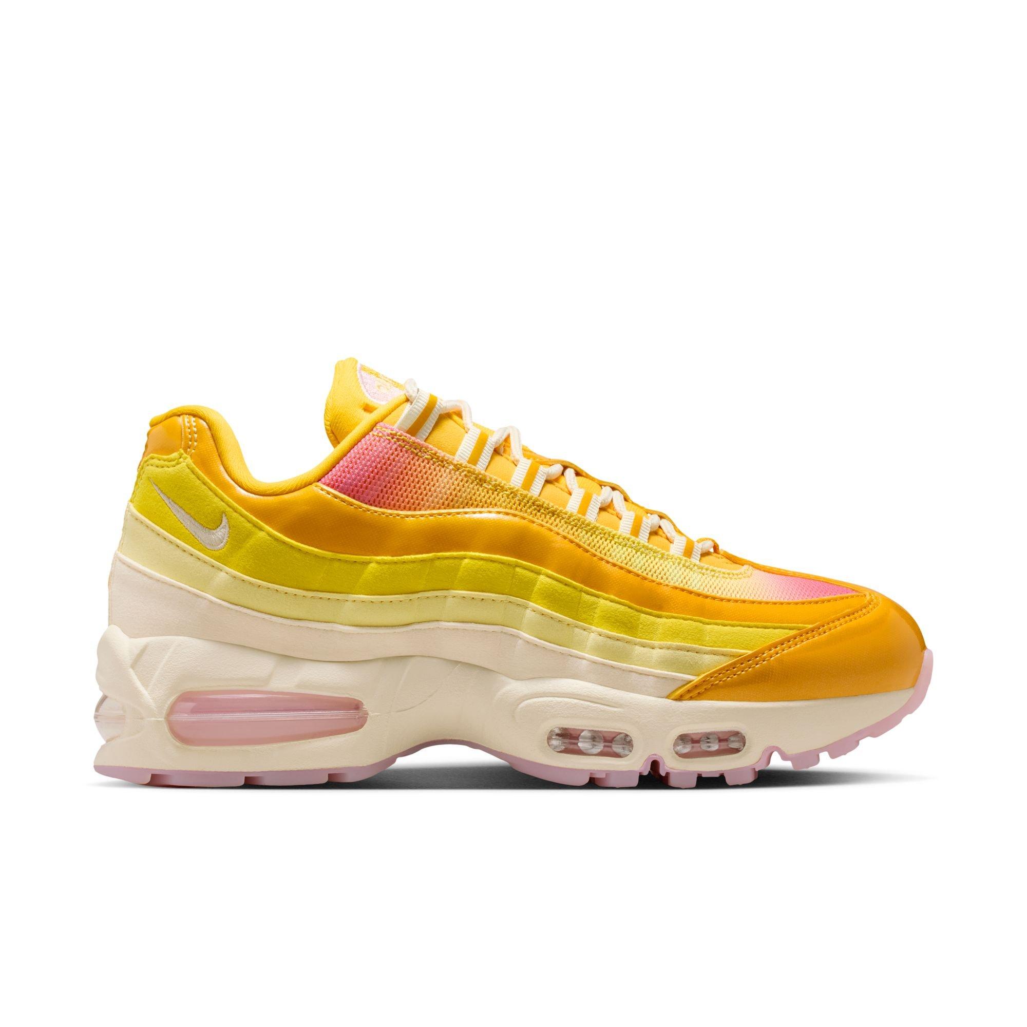 Nike Air Max 95 Big Bubble "University Gold" Women's Shoe - UNIVERSITY GOLD/COCONUT MILK/PINK FOAM Thumbnail View 2
