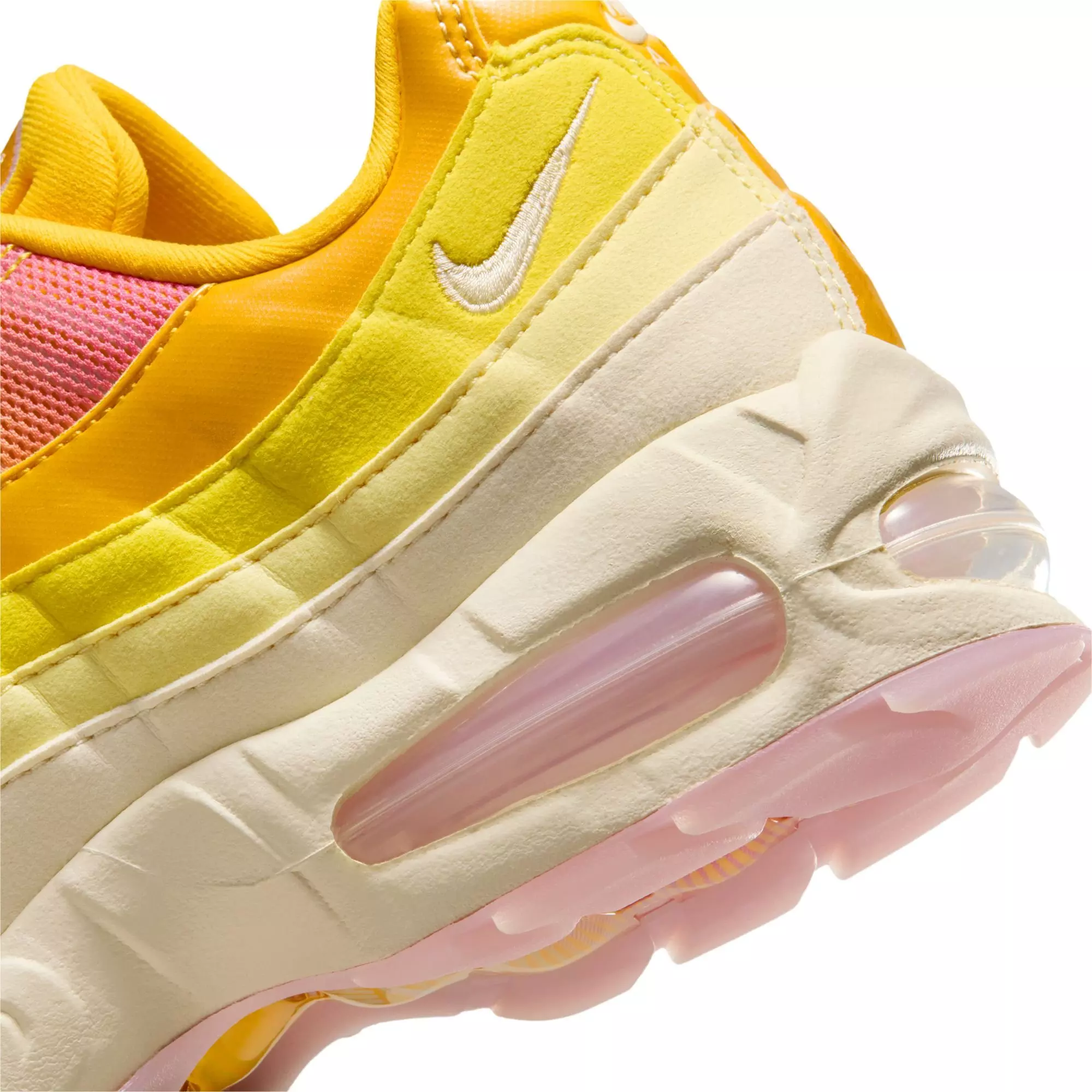 Nike Air Max 95 Big Bubble "University Gold" Women's Shoe - UNIVERSITY GOLD/COCONUT MILK/PINK FOAM