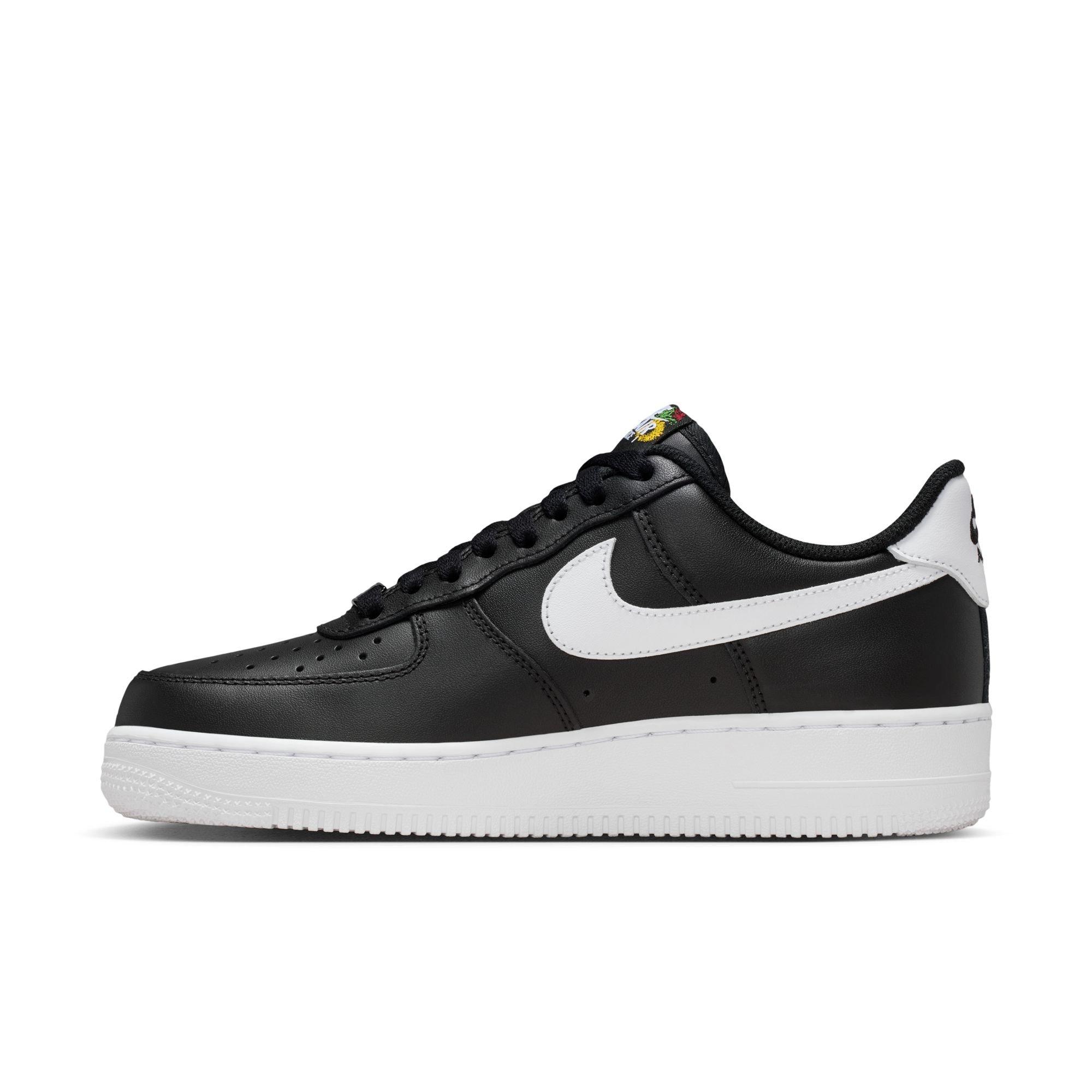 Nike Air Force 1 '07 Premium "Now Accepting All Flowers" Women's Shoe - BLACK/WHITE/METALLIC GOLD Thumbnail View 5