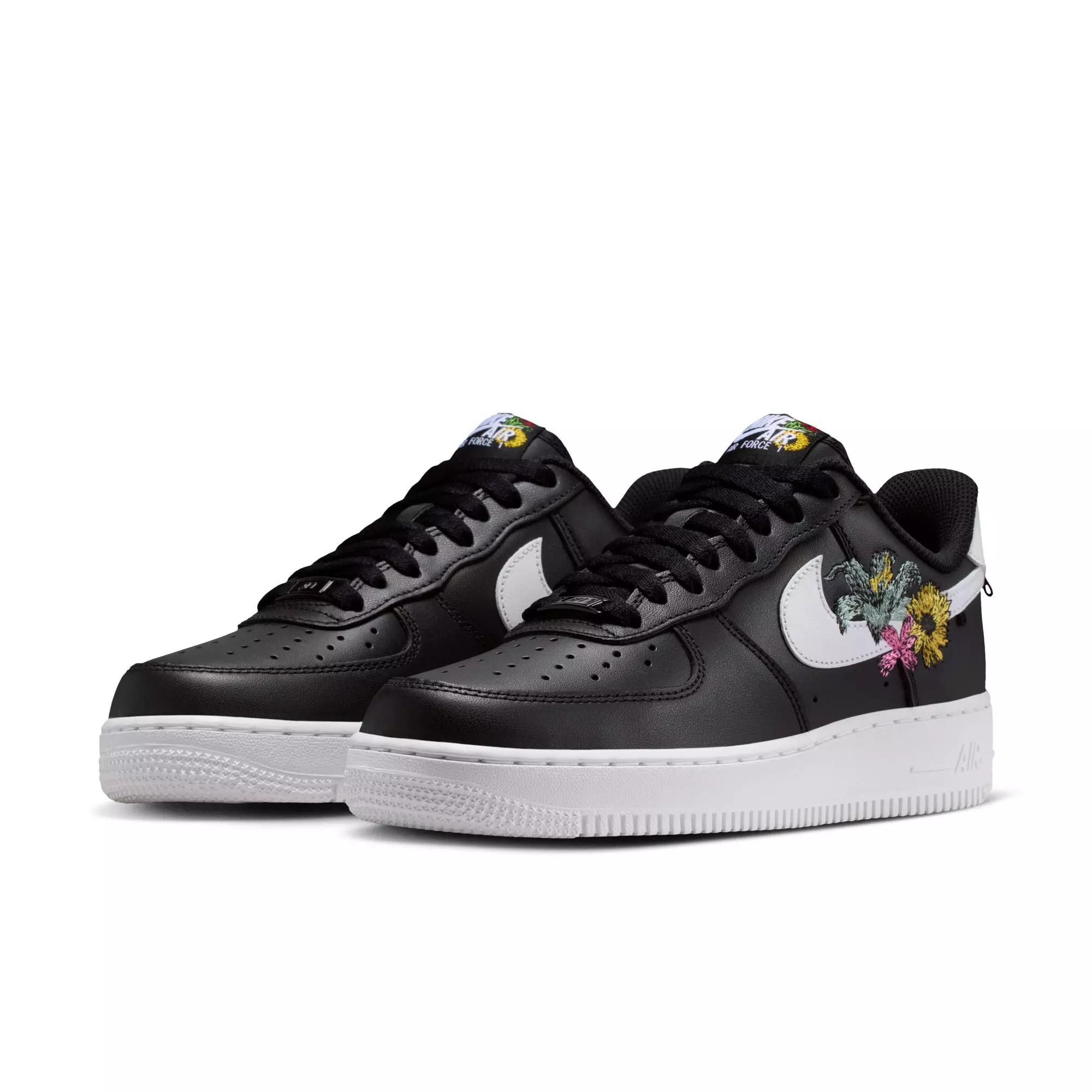 Nike Air Force 1 '07 Premium "Now Accepting All Flowers" Women's Shoe - BLACK/WHITE/METALLIC GOLD