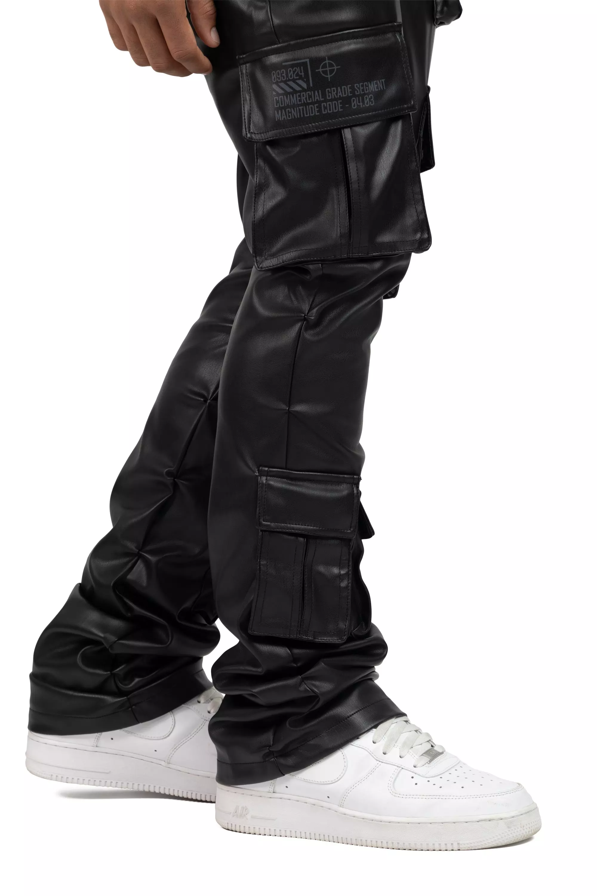 Smoke Rise Men's Stacked Flare Cargo Pants - Black - BLACK