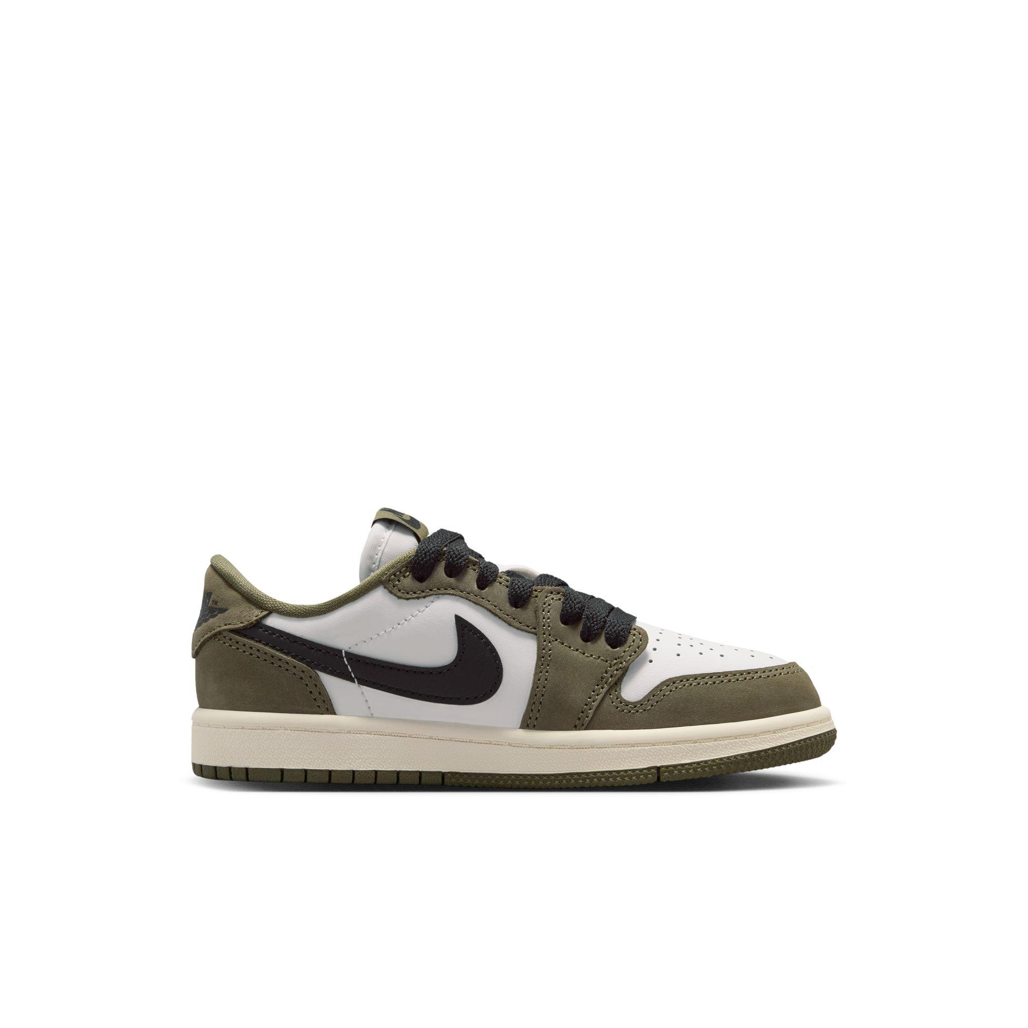 Jordan 1 Retro Low &ldquo;Medium Olive&rdquo; Preschool Kids' Shoe - MEDIUM OLIVE/BLACK/SUMMIT WHITE Thumbnail View 3
