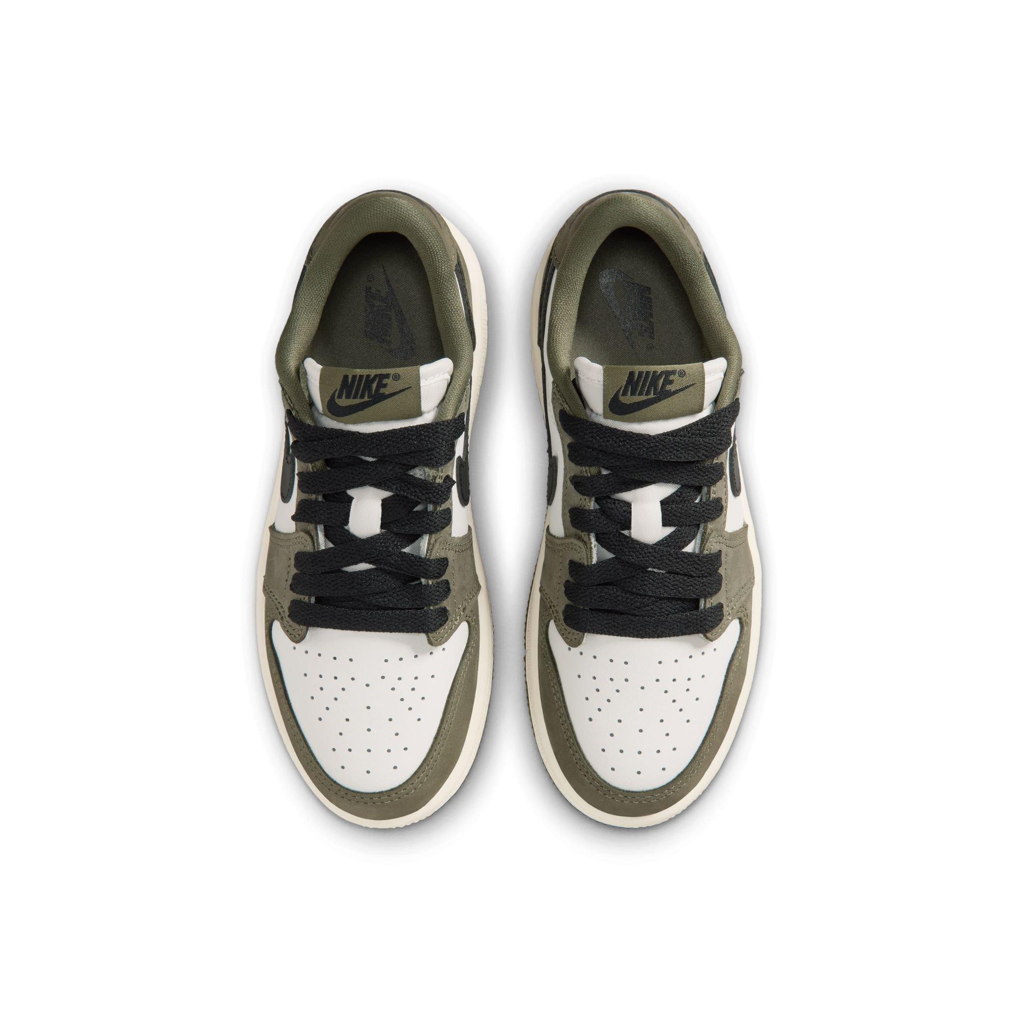 Jordan 1 Retro Low &ldquo;Medium Olive&rdquo; Preschool Kids' Shoe - MEDIUM OLIVE/BLACK/SUMMIT WHITE Thumbnail View 11