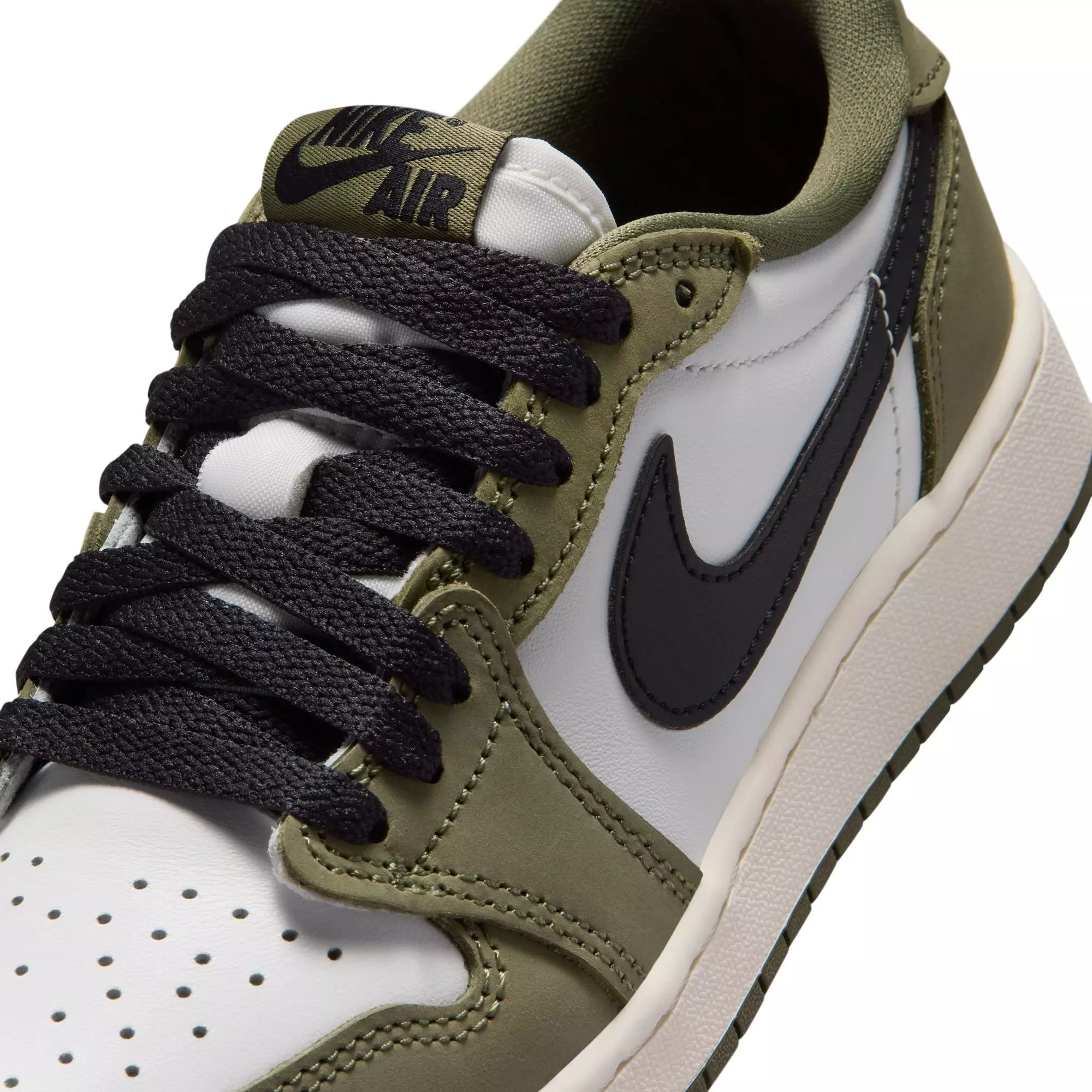 Jordan 1 Retro Low &ldquo;Medium Olive&rdquo; Grade School Kids' Shoe - MEDIUM OLIVE/BLACK/SUMMIT WHITE