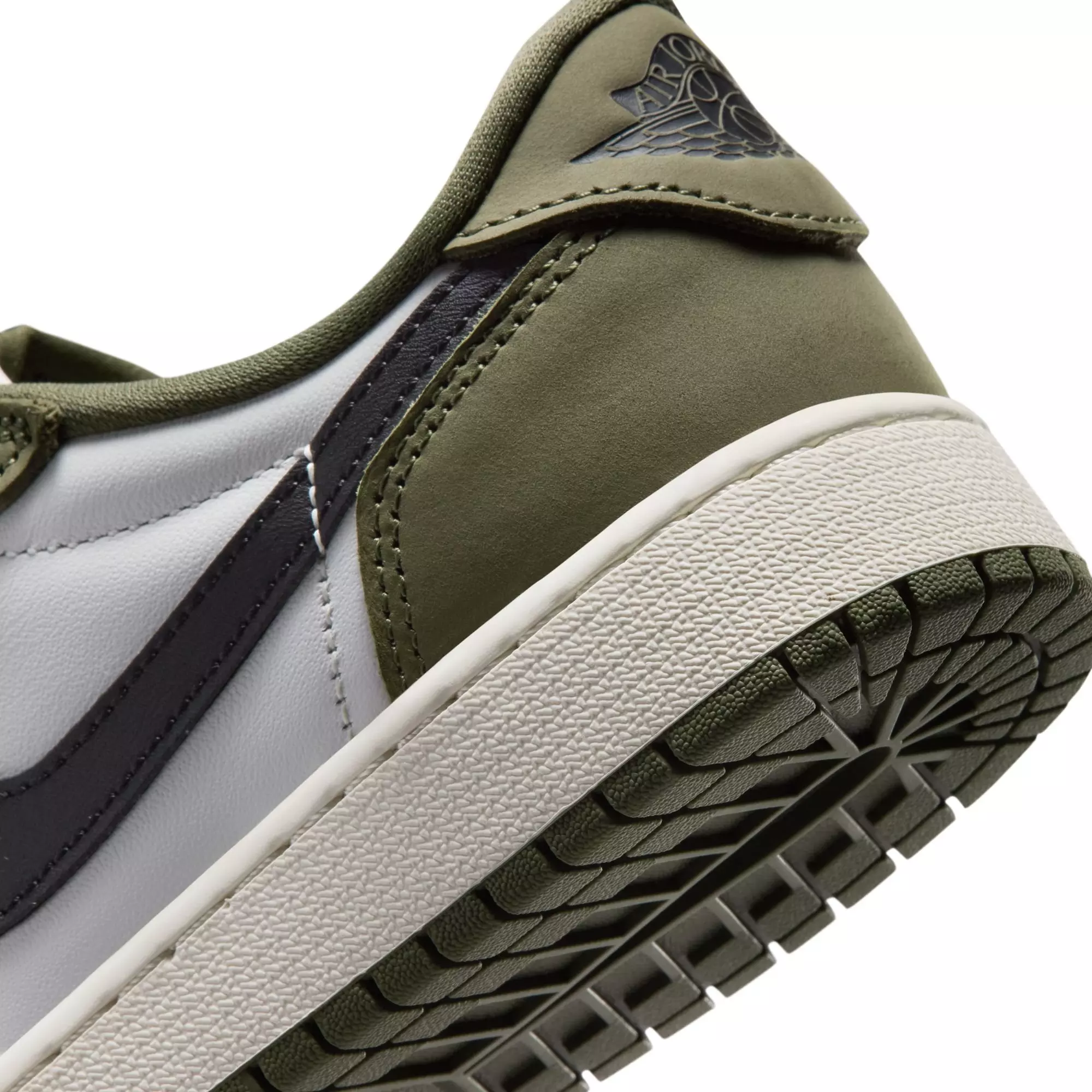 Jordan 1 Retro Low &ldquo;Medium Olive&rdquo; Grade School Kids' Shoe - MEDIUM OLIVE/BLACK/SUMMIT WHITE
