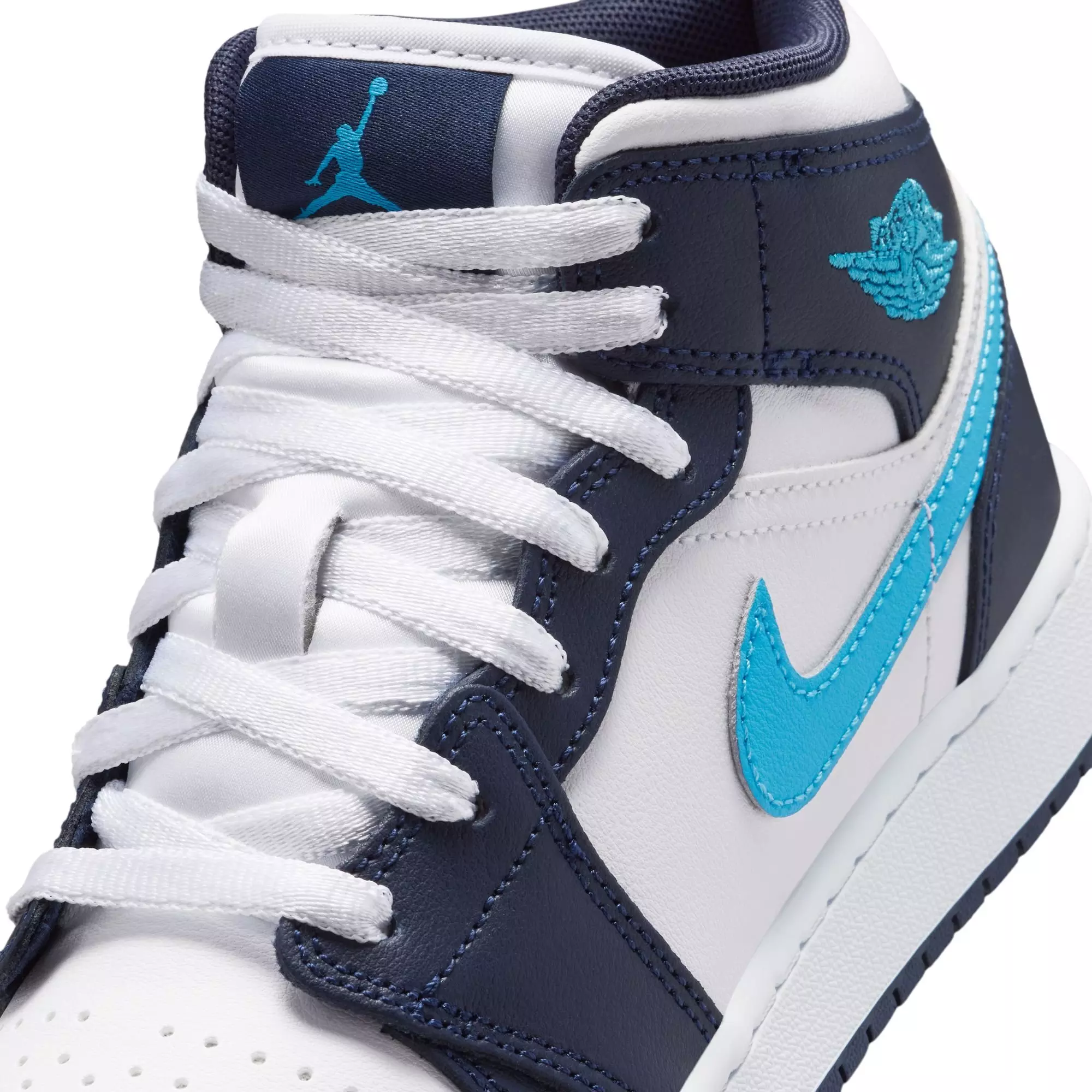 Jordan 1 Mid "Obsidian/Dk Powder Blue/White" Grade School Boys' Shoe - BLUE/WHITE