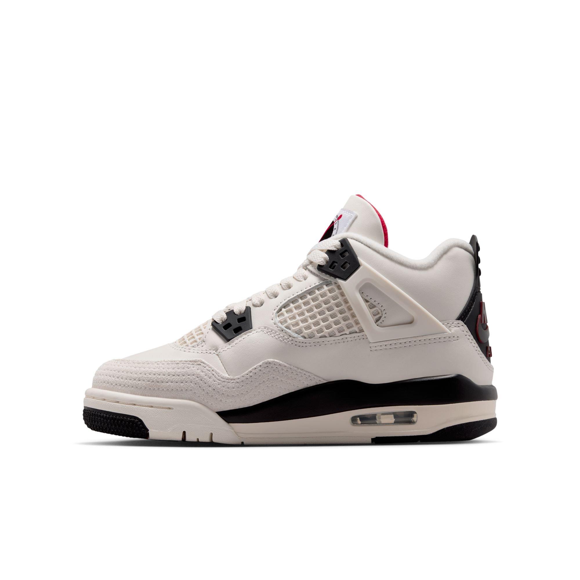 Jordan 4 Retro 