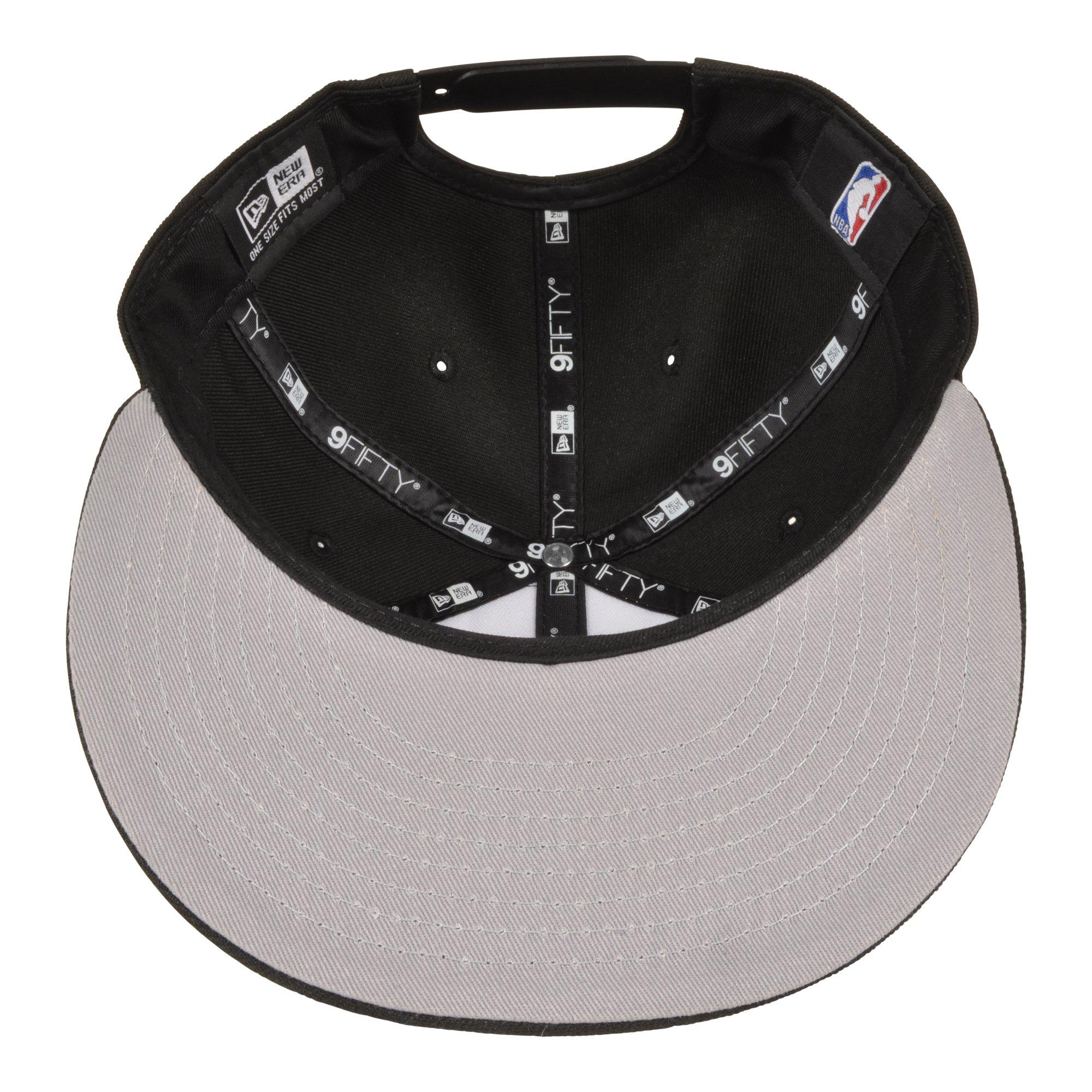 New Era Chicago Bulls 9FIFTY Taxi 12 Proof White/Black Snapback Hat