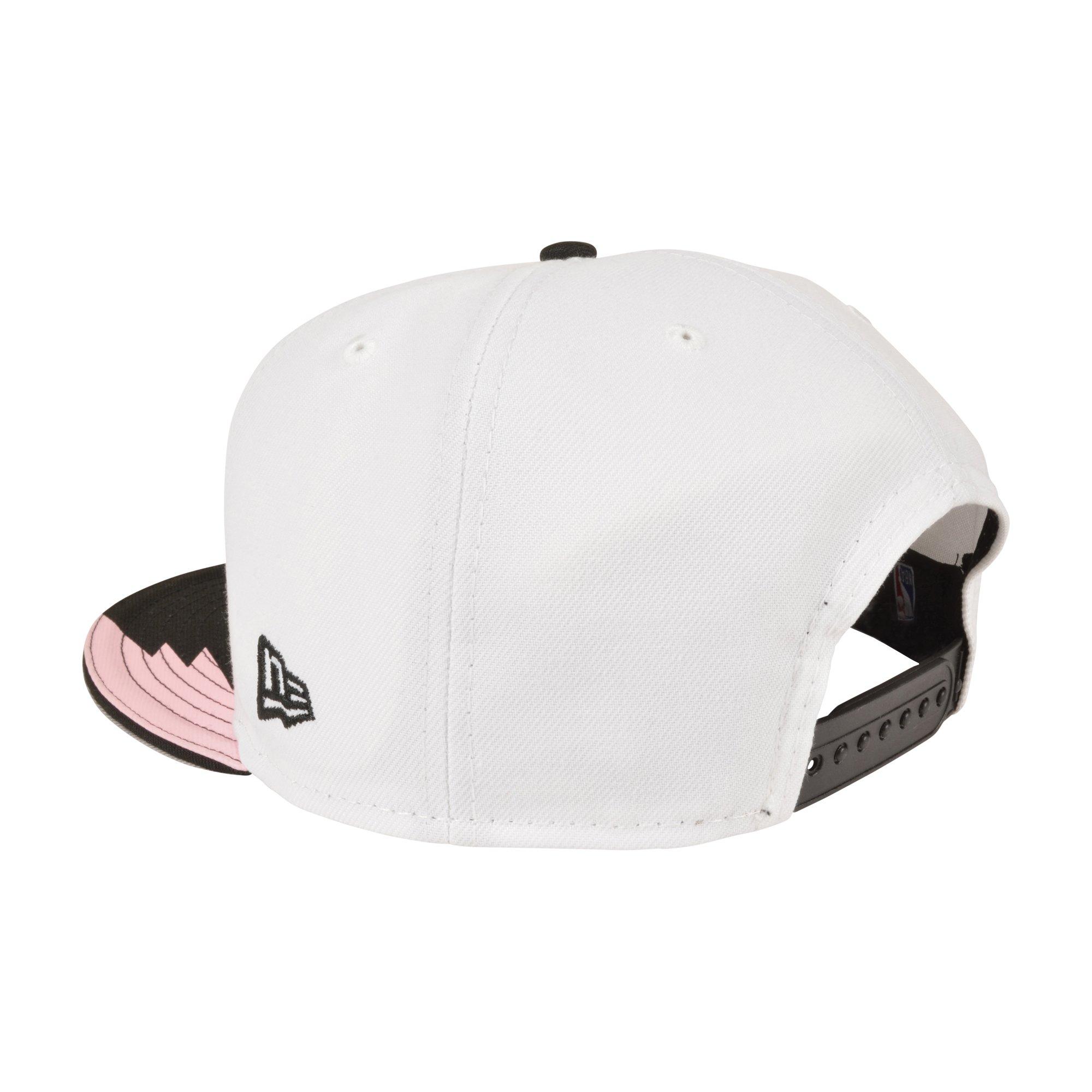 New Era Chicago Bulls 9FIFTY 6X Champs White/Pink Snapback Hat