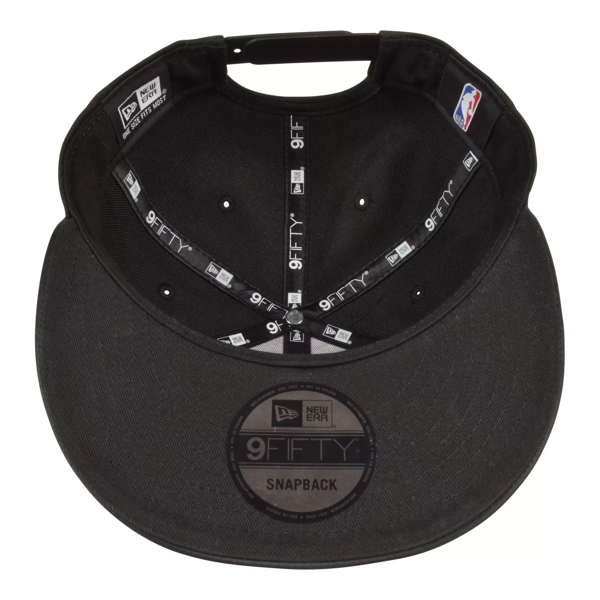 New Era Chicago Bulls 9FIFTY Black Cat Air Jordan 4 Snapback Hat - Black - BLACK
