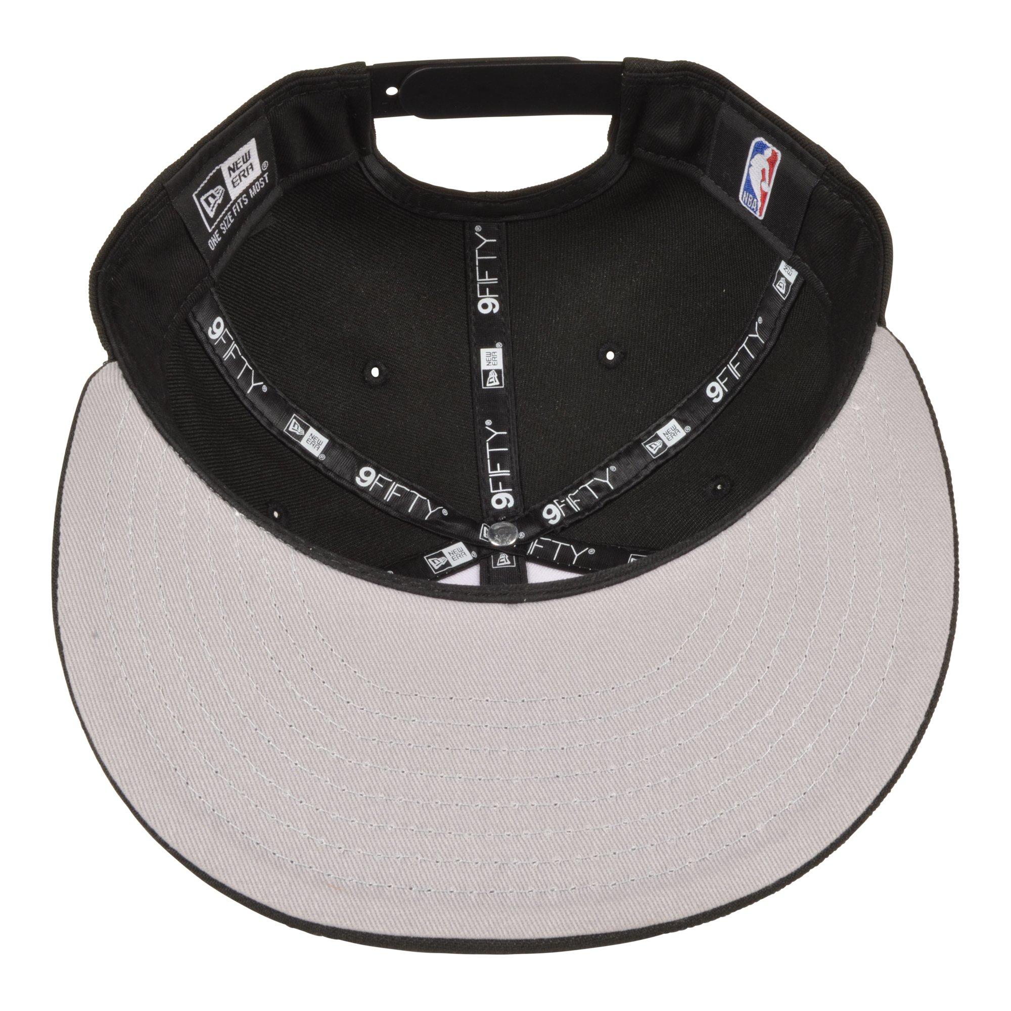 New Era Chicago Bulls 9FIFTY Taxi 12 White/Black Snapback Hat