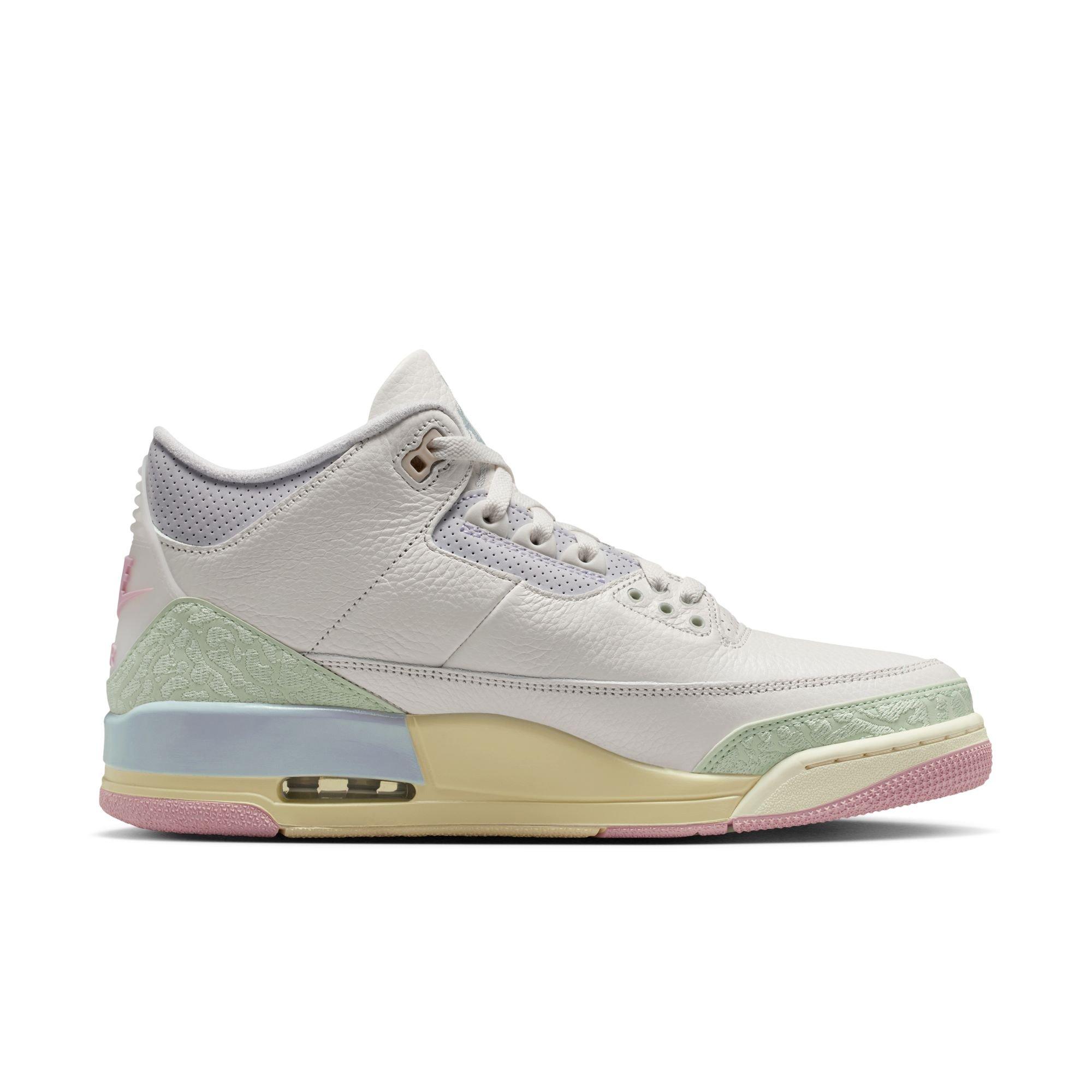Jordan 3 Retro &ldquo;Spring Is in the Air&rdquo; Men's Shoe - SAIL/AURA/JADE Thumbnail View 3