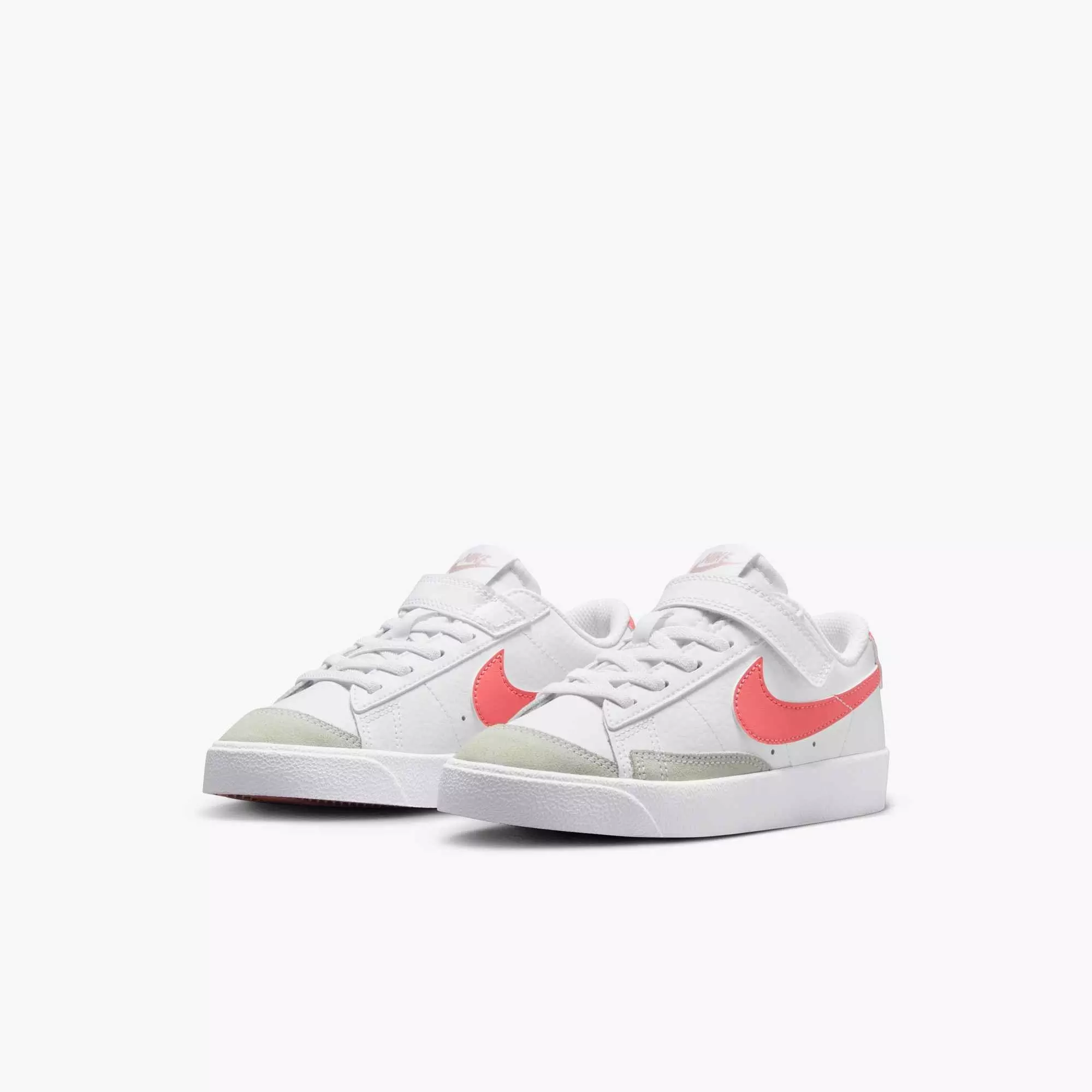 Nike Blazer Low '77 "White/Echo Pink/Magic Ember" Preschool Girls' Shoe - WHITE/PINK
