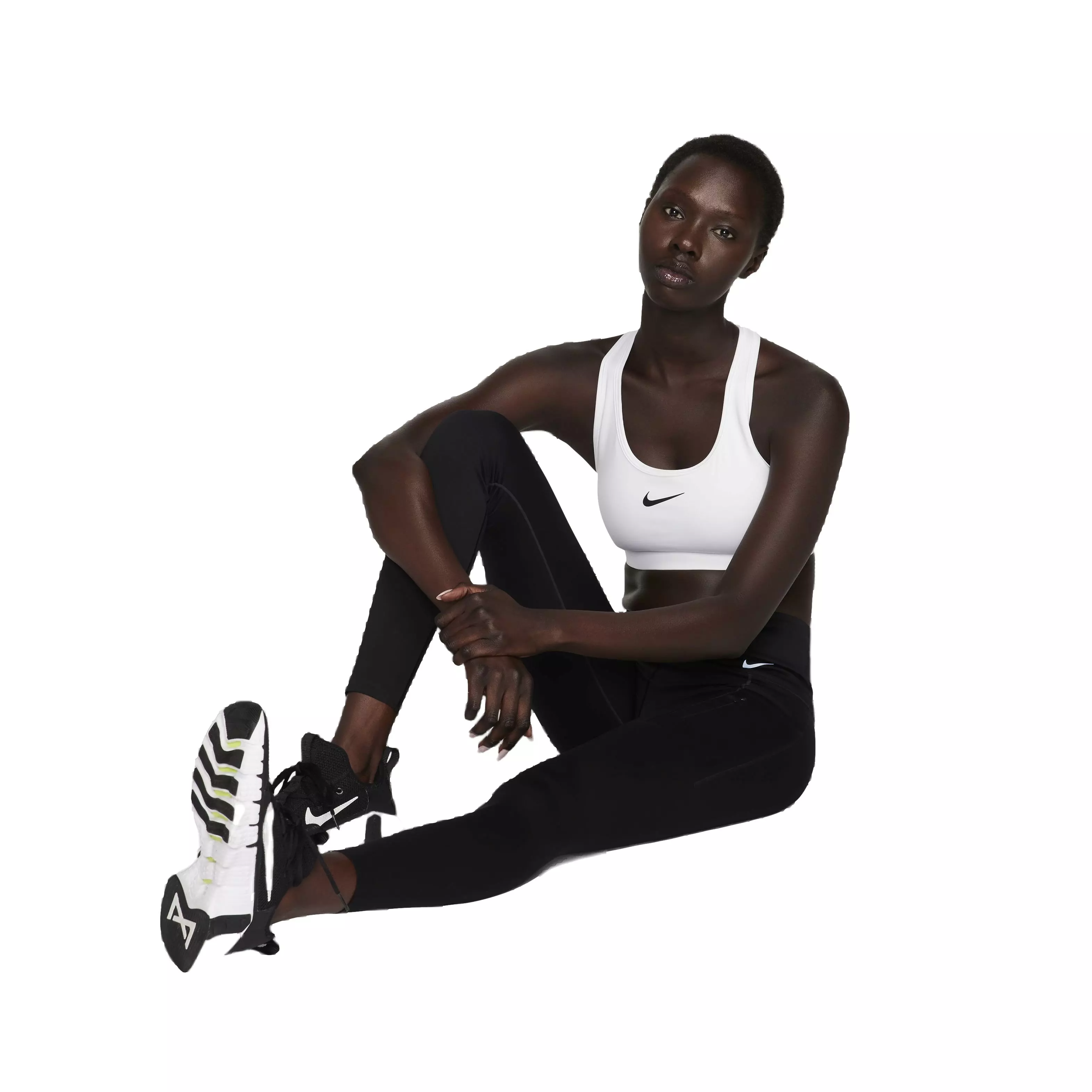 Nike Women's Swoosh Medium Support Padded Sports Bra - RED