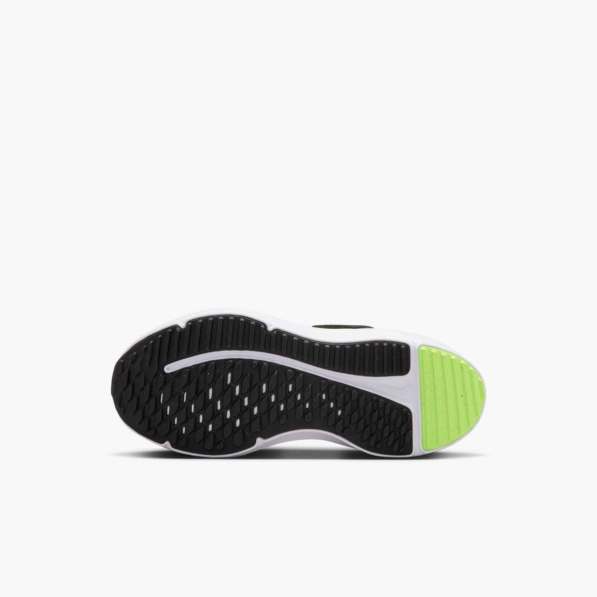 Nike Cosmic Runner "Black/Volt/Wolf Grey" Preschool Boys' Running Shoe - BLACK/VOLT/GREY Thumbnail View 8