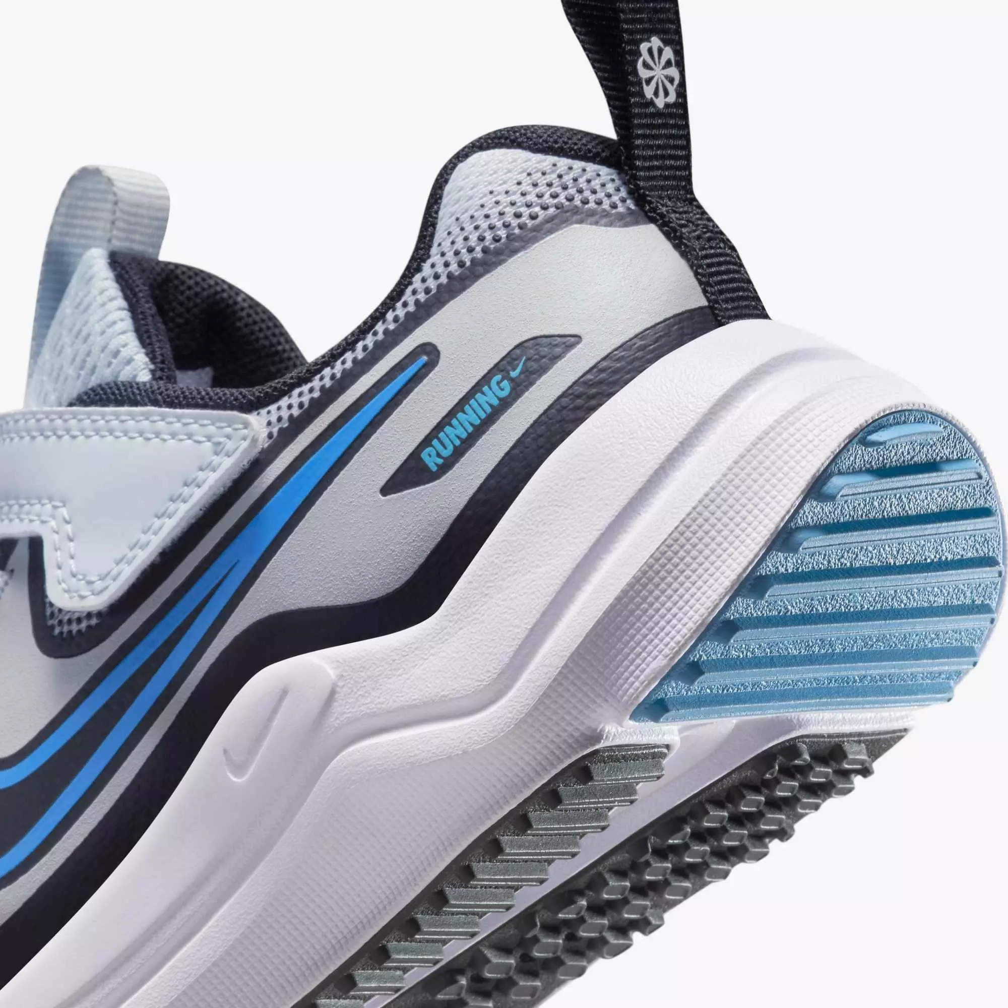 Nike Cosmic Runner "Pure Platinum/Black/White/Blue Beyond" Preschool Boys' Running Shoe - GREY/BLACK/WHITE/BLUE