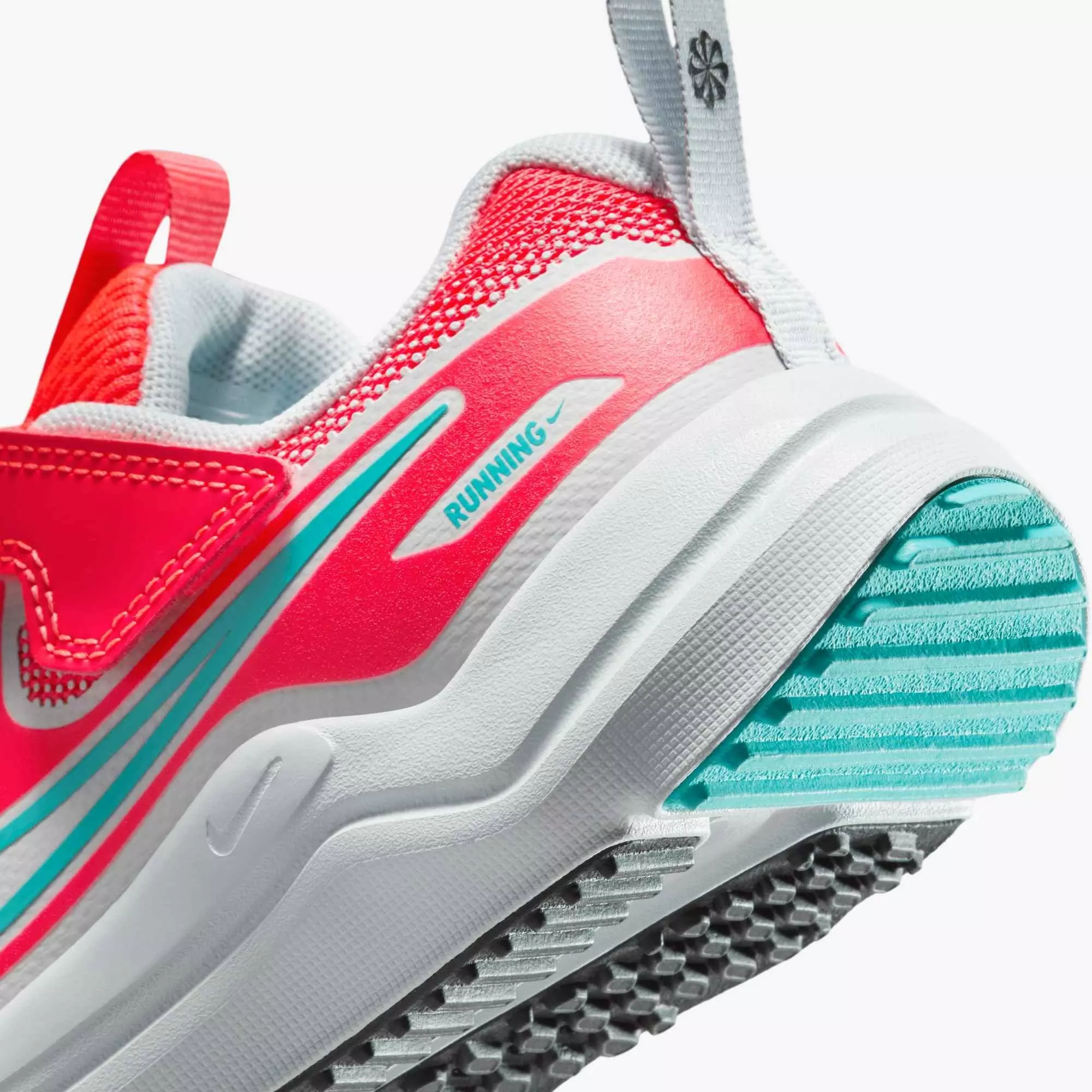 Nike Cosmic Runner "Bright Crimson/Pure Platinum/Black/Dusty Cactus" Preschool Boys' Running Shoe - CRIMSON/WHITE/TURQUOISE
