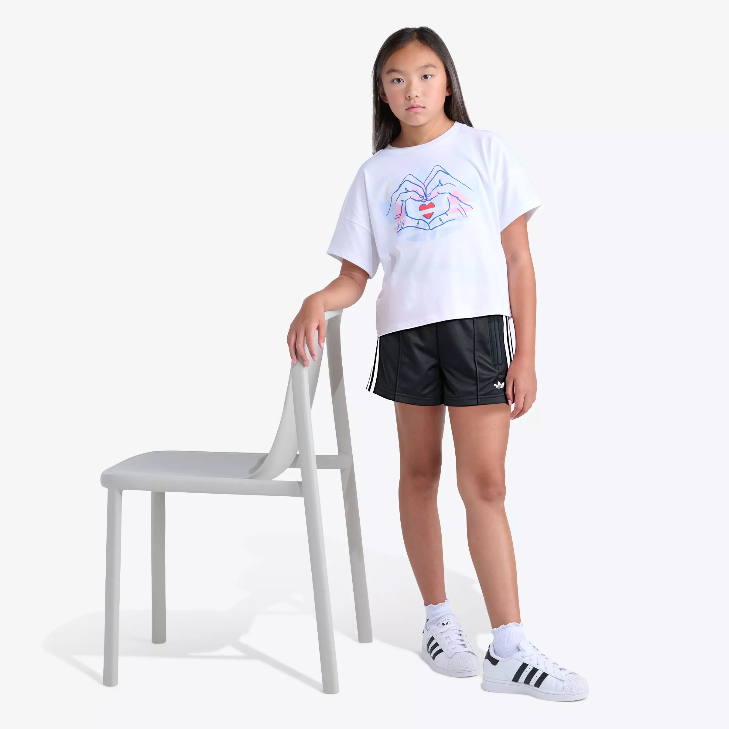 adidas Big Girls' Heart Hand Tee - WHITE/MULTI
